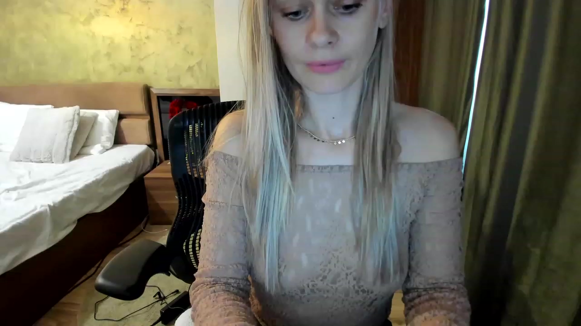 Gallery image thumbnail from DebraPaige's myfreecams stream on, 03/09/2023, 13:36 image 14 of 20