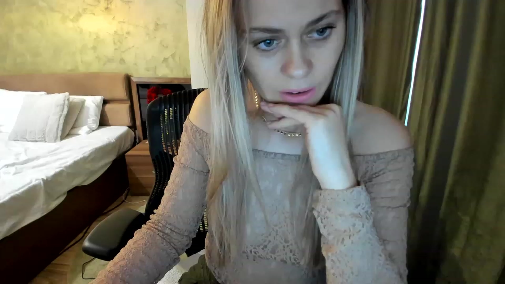 Gallery image thumbnail from DebraPaige's myfreecams stream on, 03/09/2023, 13:36 image 13 of 20