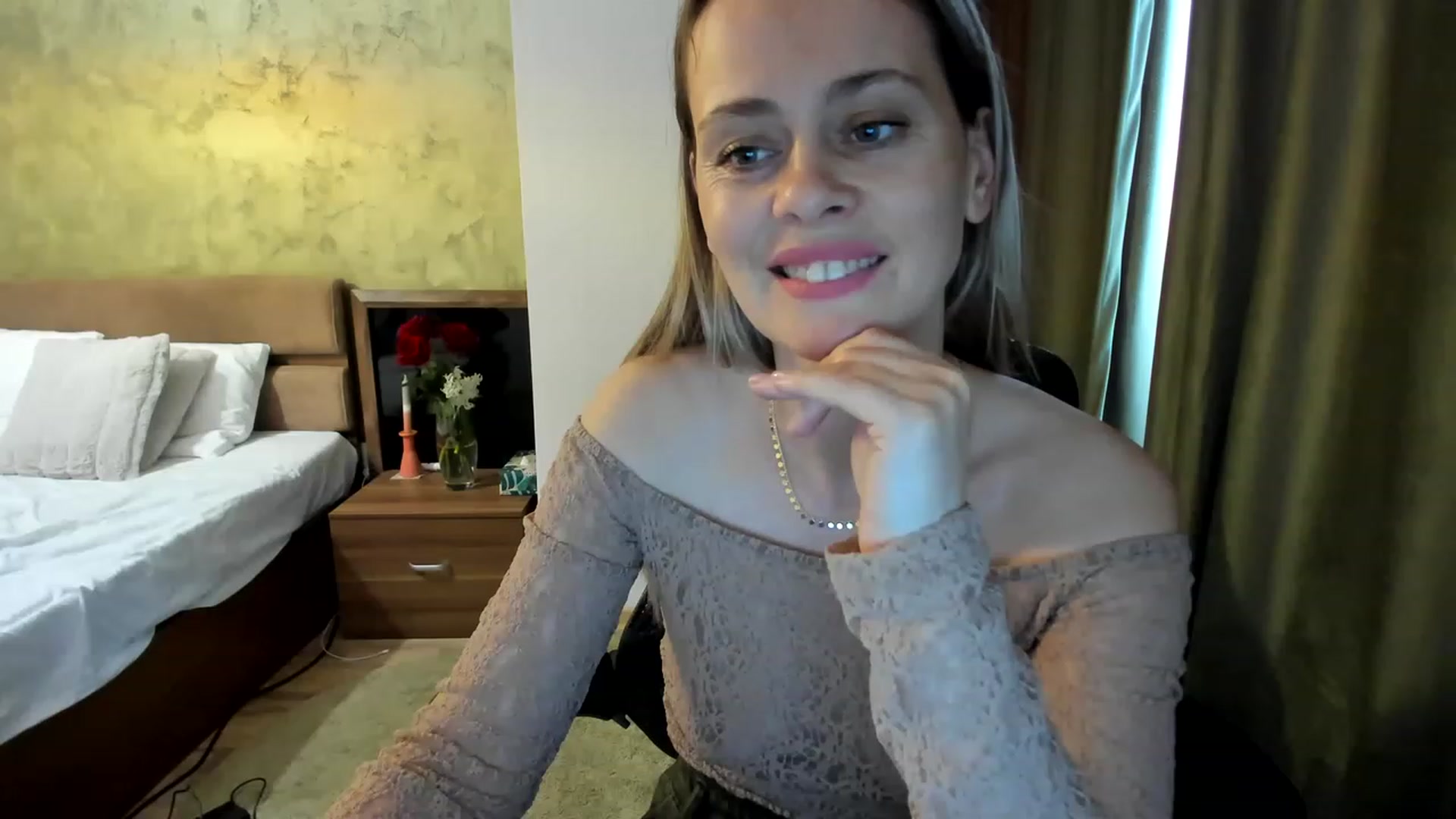 Gallery image thumbnail from DebraPaige's myfreecams stream on, 03/09/2023, 13:36 image 20 of 20