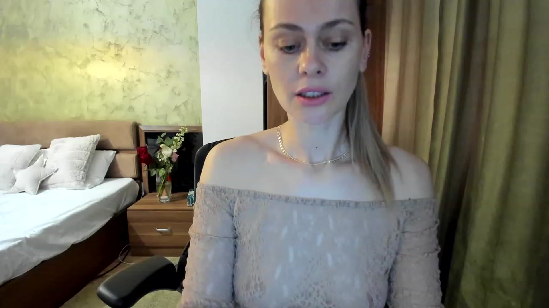 Gallery image thumbnail from DebraPaige's myfreecams stream on, 03/14/2023, 10:16 image 10 of 20