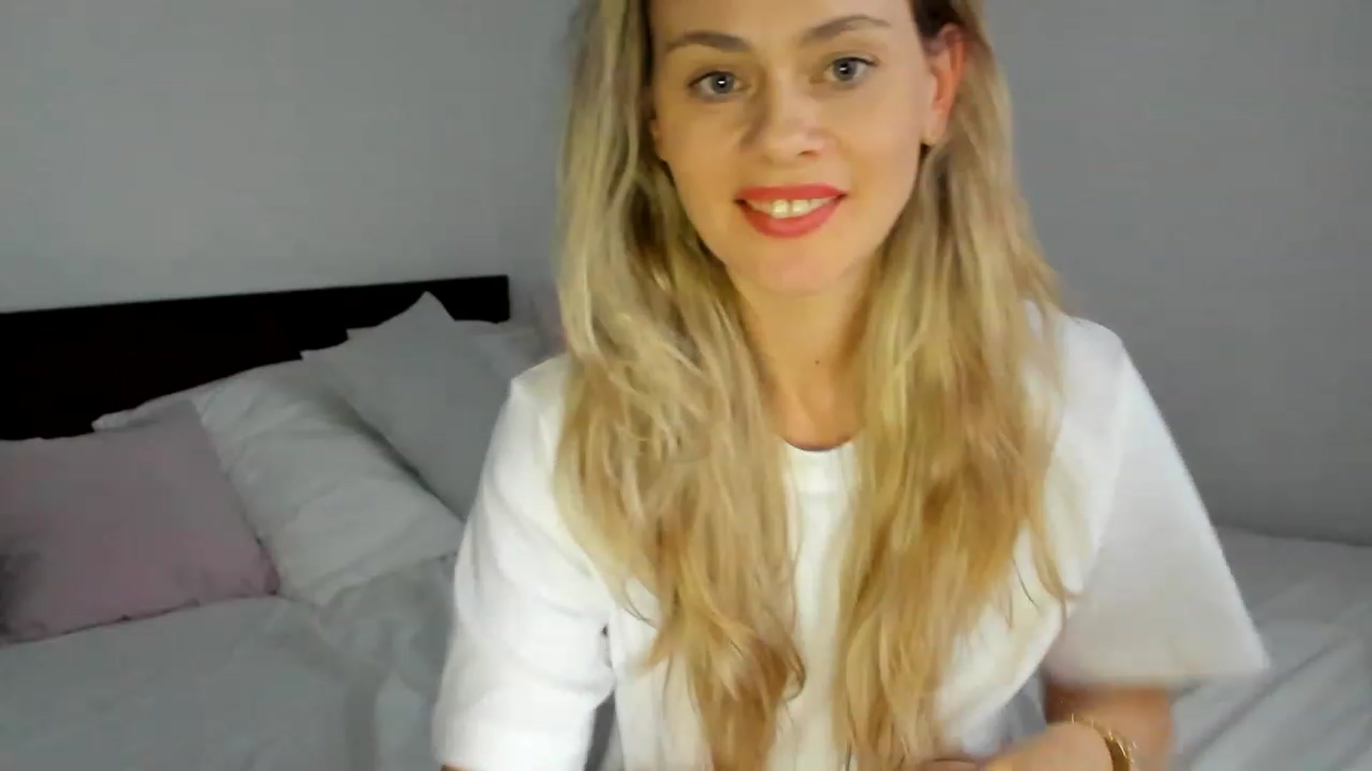 Gallery image thumbnail from DebraPaige's myfreecams stream on, 03/15/2023, 16:28 image 9 of 20