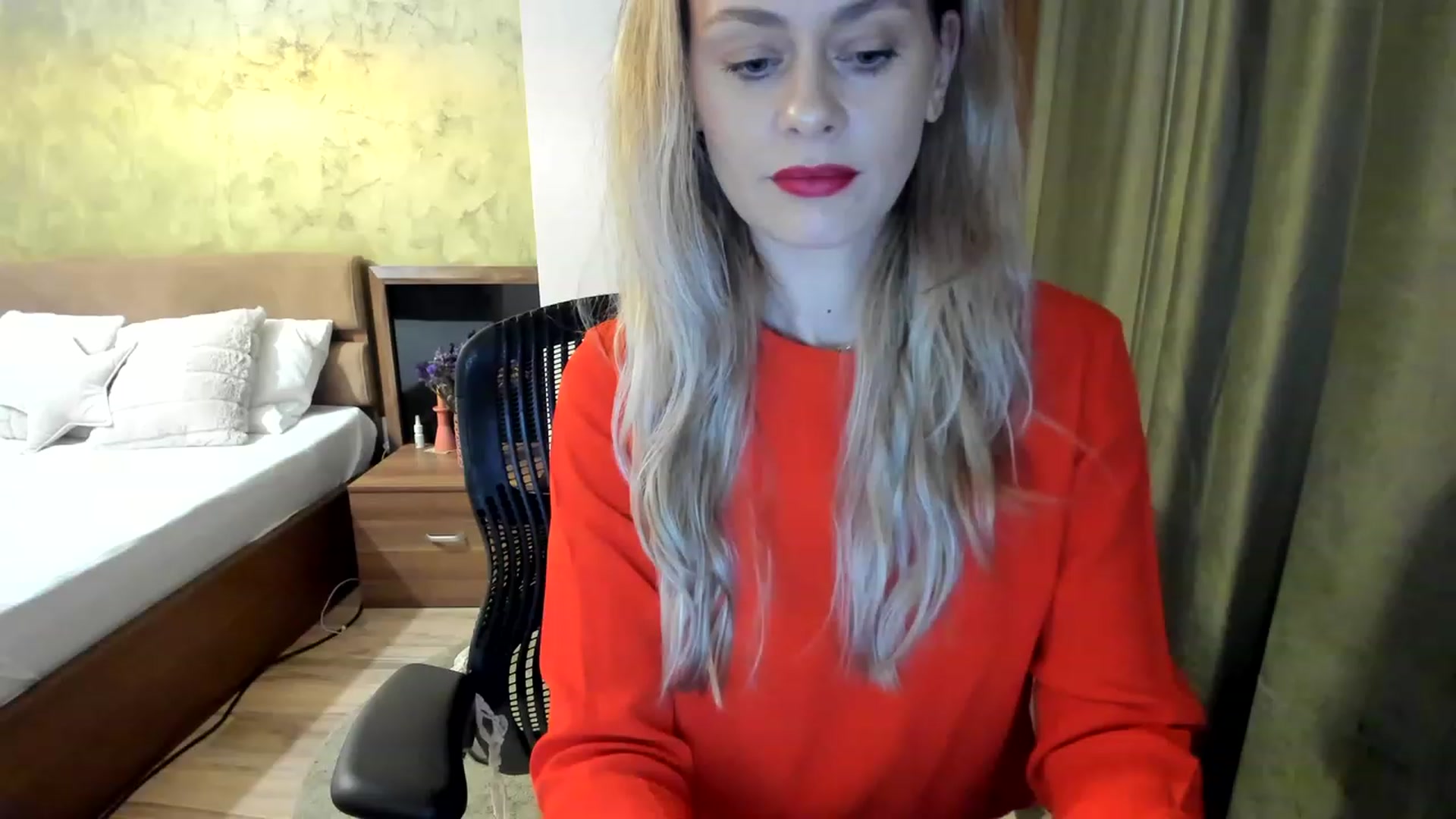 Gallery image thumbnail from DebraPaige's myfreecams stream on, 03/16/2023, 11:51 image 6 of 20