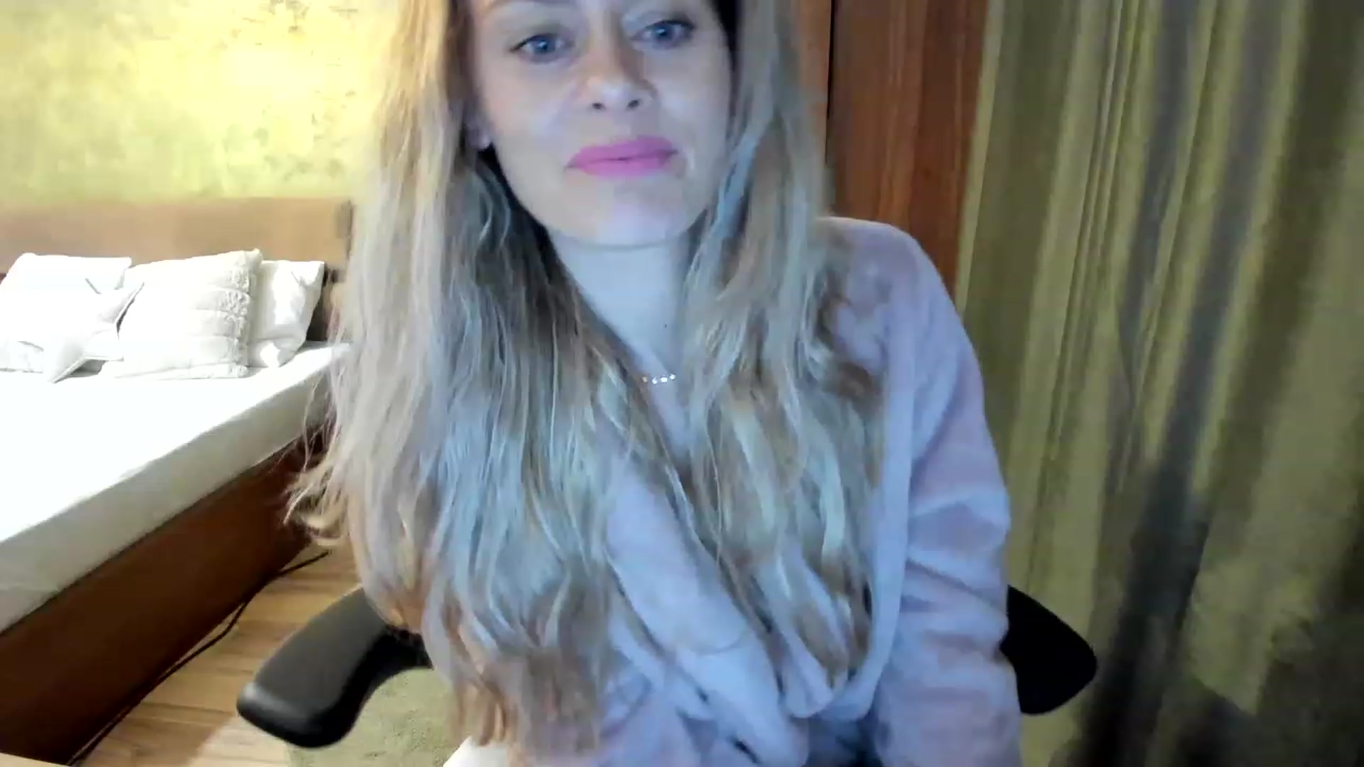 Gallery image thumbnail from DebraPaige's myfreecams stream on, 03/16/2023, 14:04 image 20 of 20