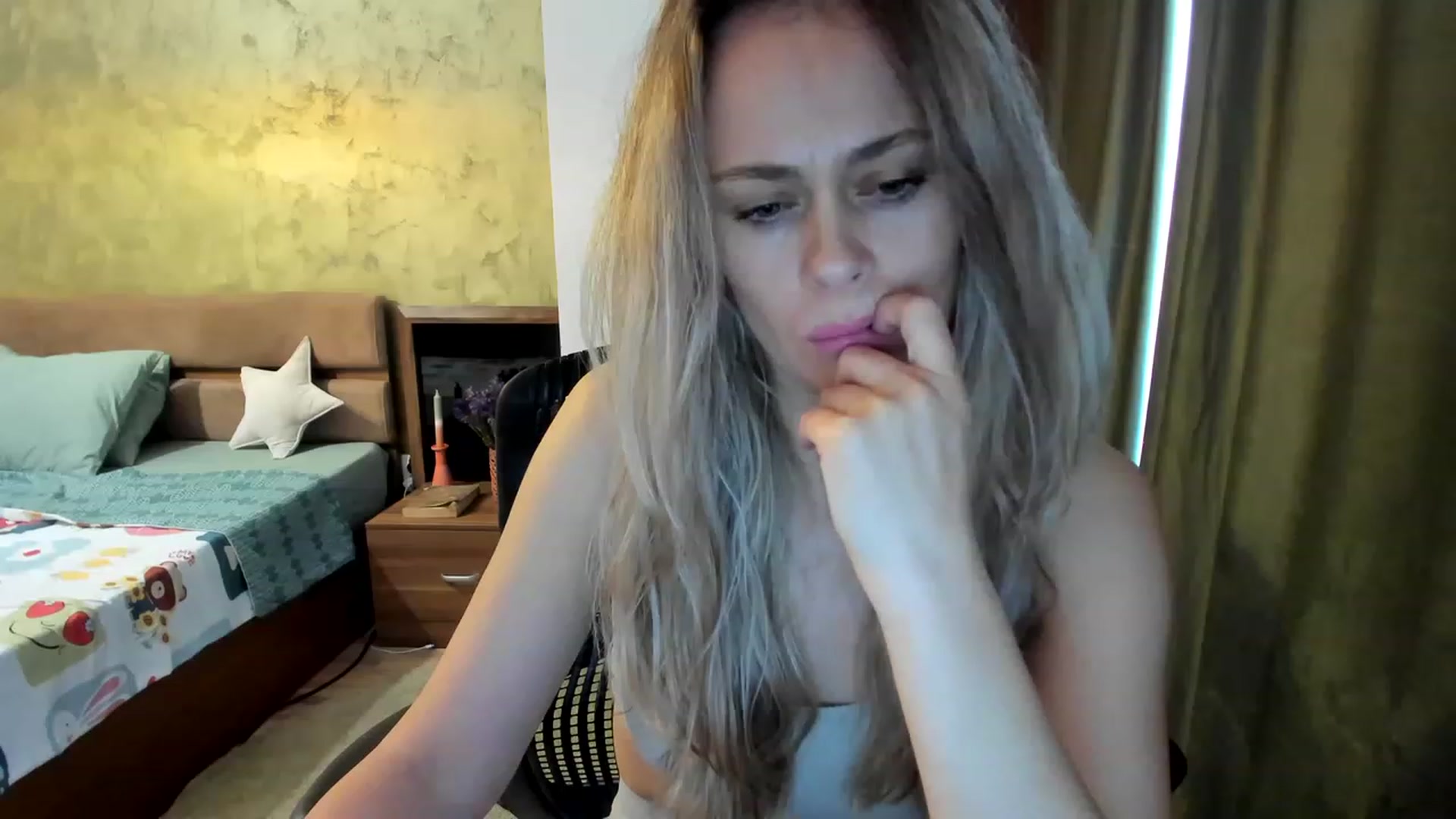Gallery image thumbnail from DebraPaige's myfreecams stream on, 03/17/2023, 14:11 image 8 of 20