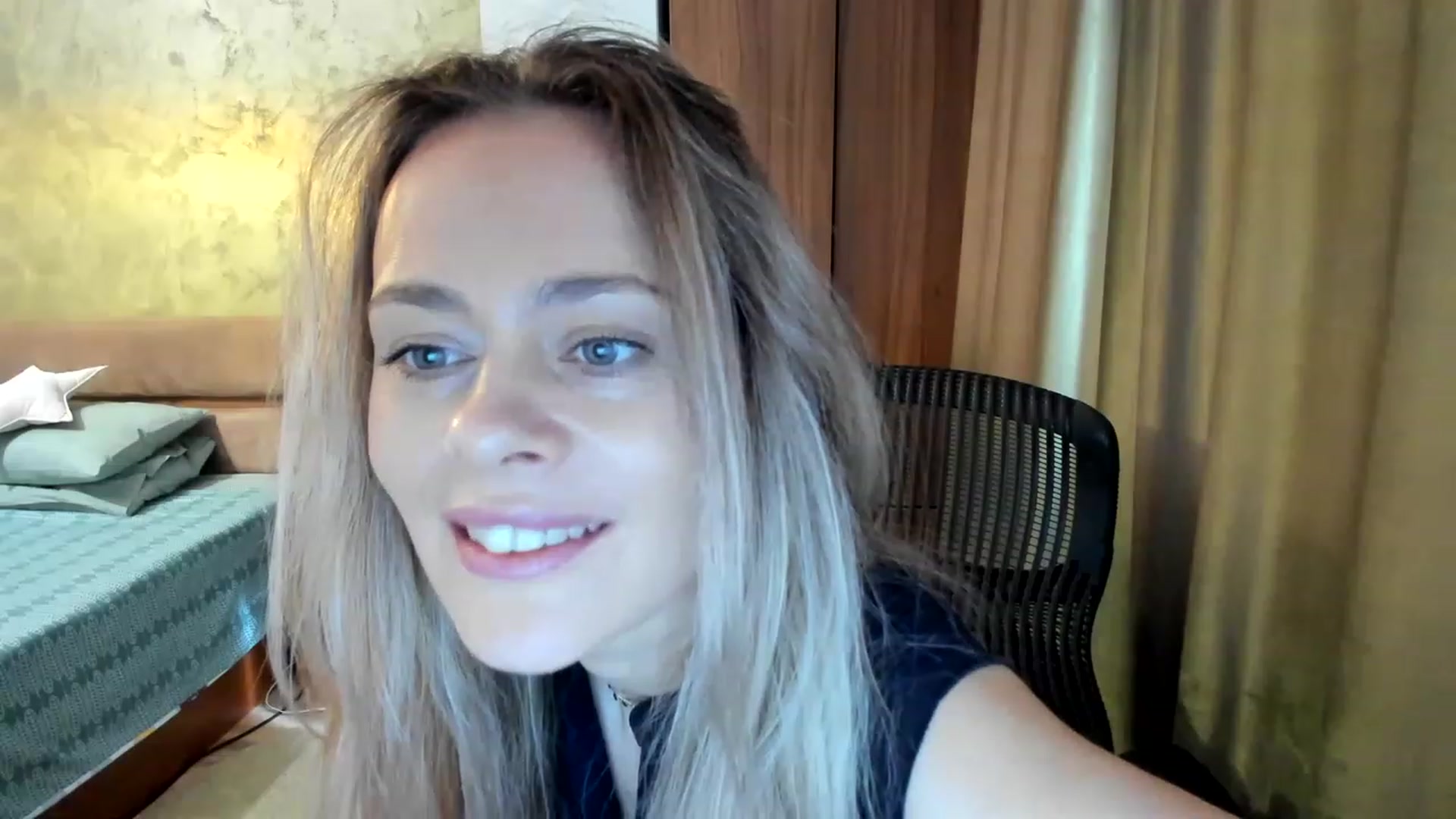 Gallery image thumbnail from DebraPaige's myfreecams stream on, 03/20/2023, 08:20 image 10 of 20