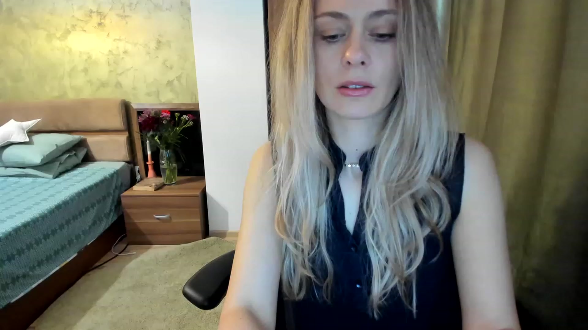 Gallery image thumbnail from DebraPaige's myfreecams stream on, 03/20/2023, 11:06 image 11 of 20
