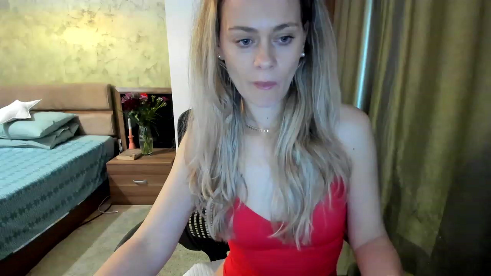 Gallery image thumbnail from DebraPaige's myfreecams stream on, 03/20/2023, 13:43 image 7 of 20