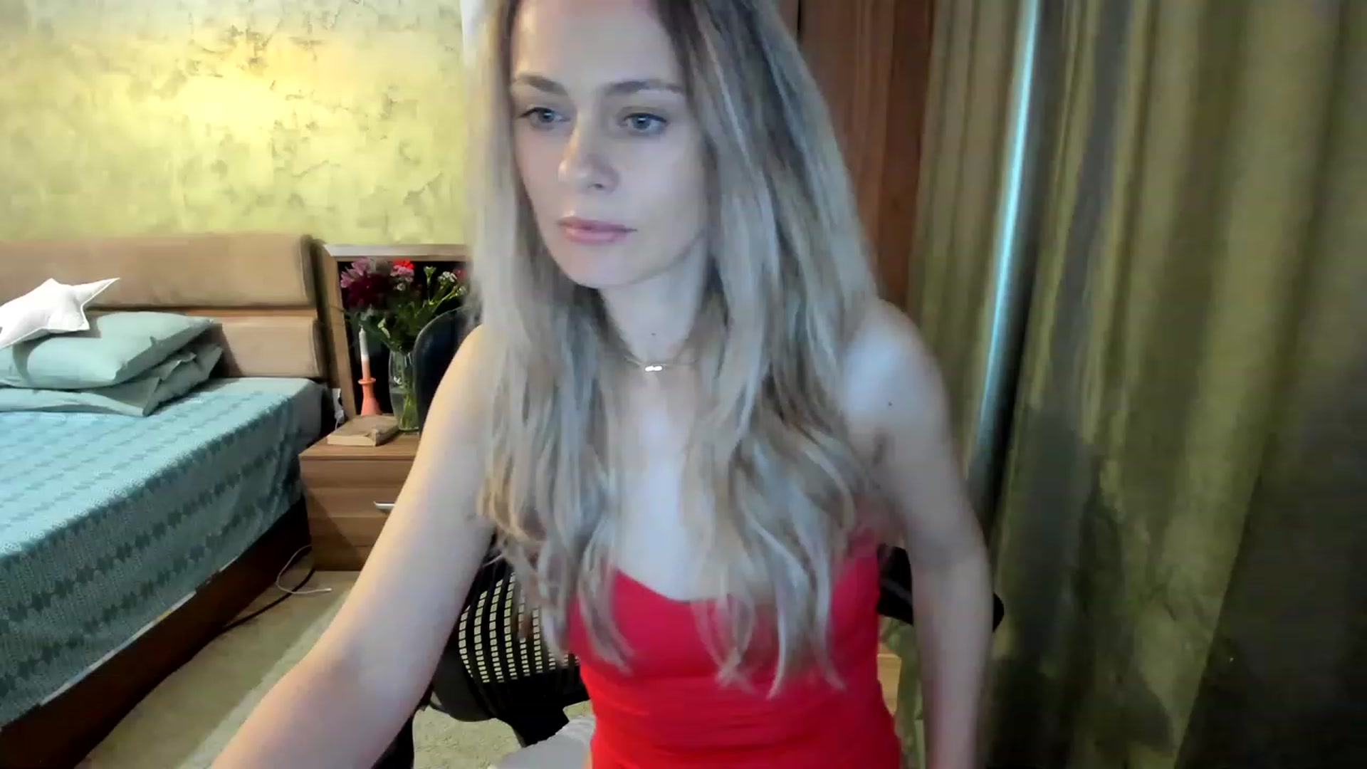 Gallery image thumbnail from DebraPaige's myfreecams stream on, 03/20/2023, 13:43 image 14 of 20