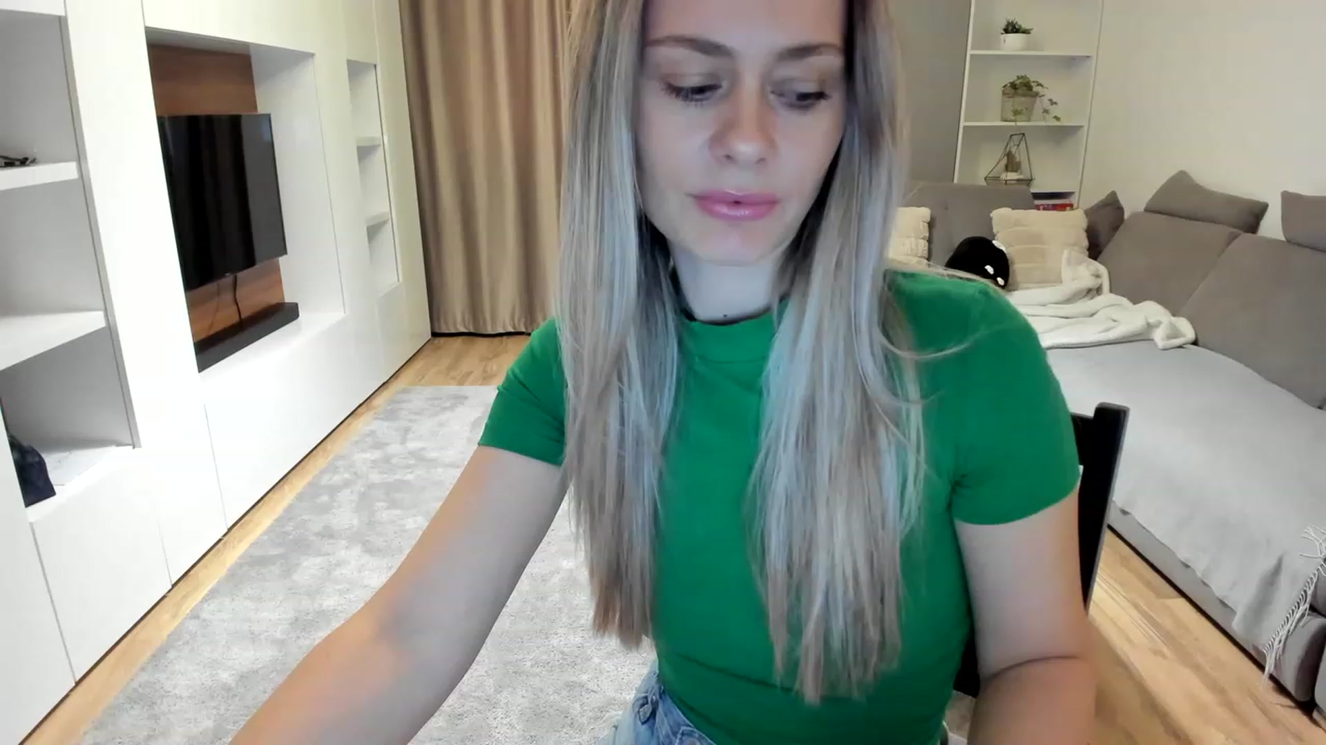 Gallery image thumbnail from DebraPaige's myfreecams stream on, 03/21/2023, 10:55 image 6 of 20