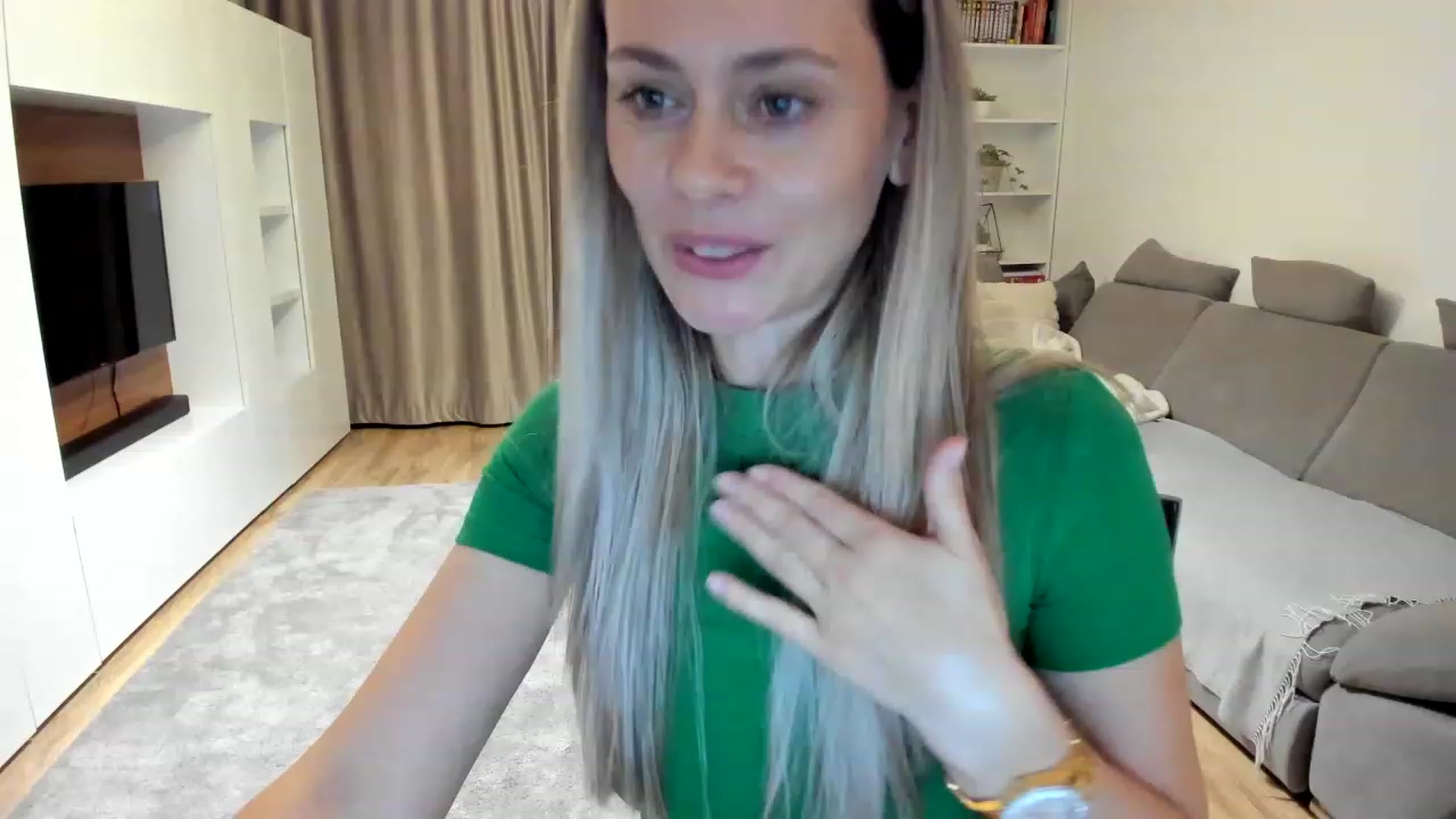 Gallery image thumbnail from DebraPaige's myfreecams stream on, 03/21/2023, 13:06 image 18 of 20
