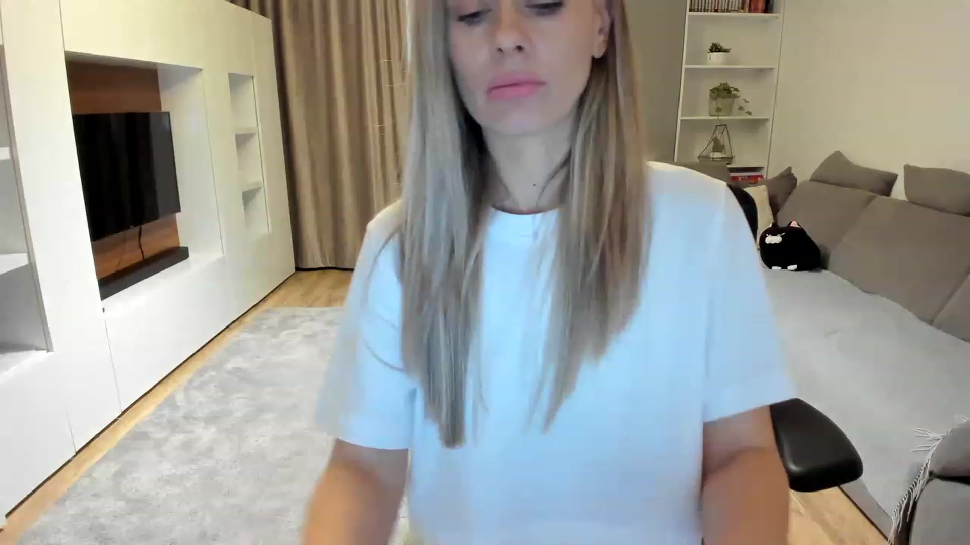Gallery image thumbnail from DebraPaige's myfreecams stream on, 03/22/2023, 10:51 image 13 of 20