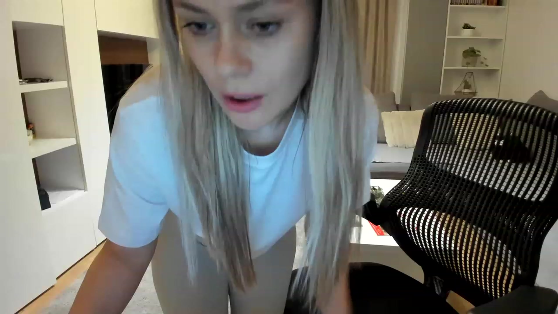 Gallery image thumbnail from DebraPaige's myfreecams stream on, 03/22/2023, 12:59 image 3 of 20