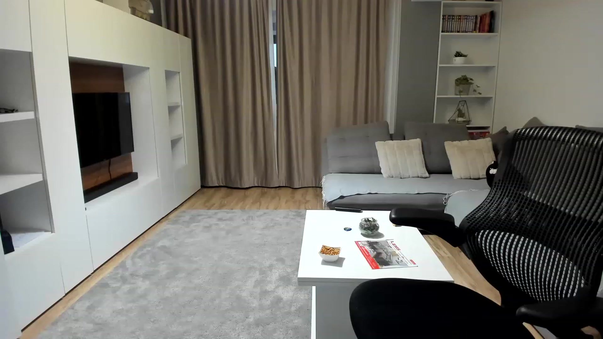 Gallery image thumbnail from DebraPaige's myfreecams stream on, 03/22/2023, 12:59 image 20 of 20