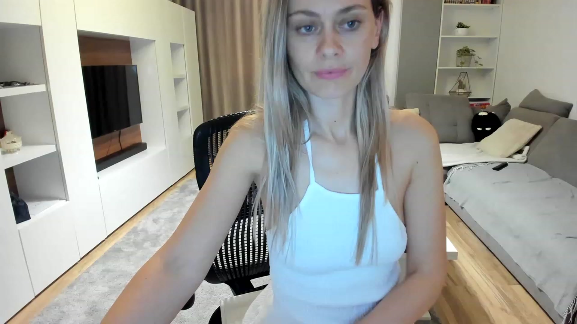 Gallery image thumbnail from DebraPaige's myfreecams stream on, 03/23/2023, 13:11 image 10 of 20