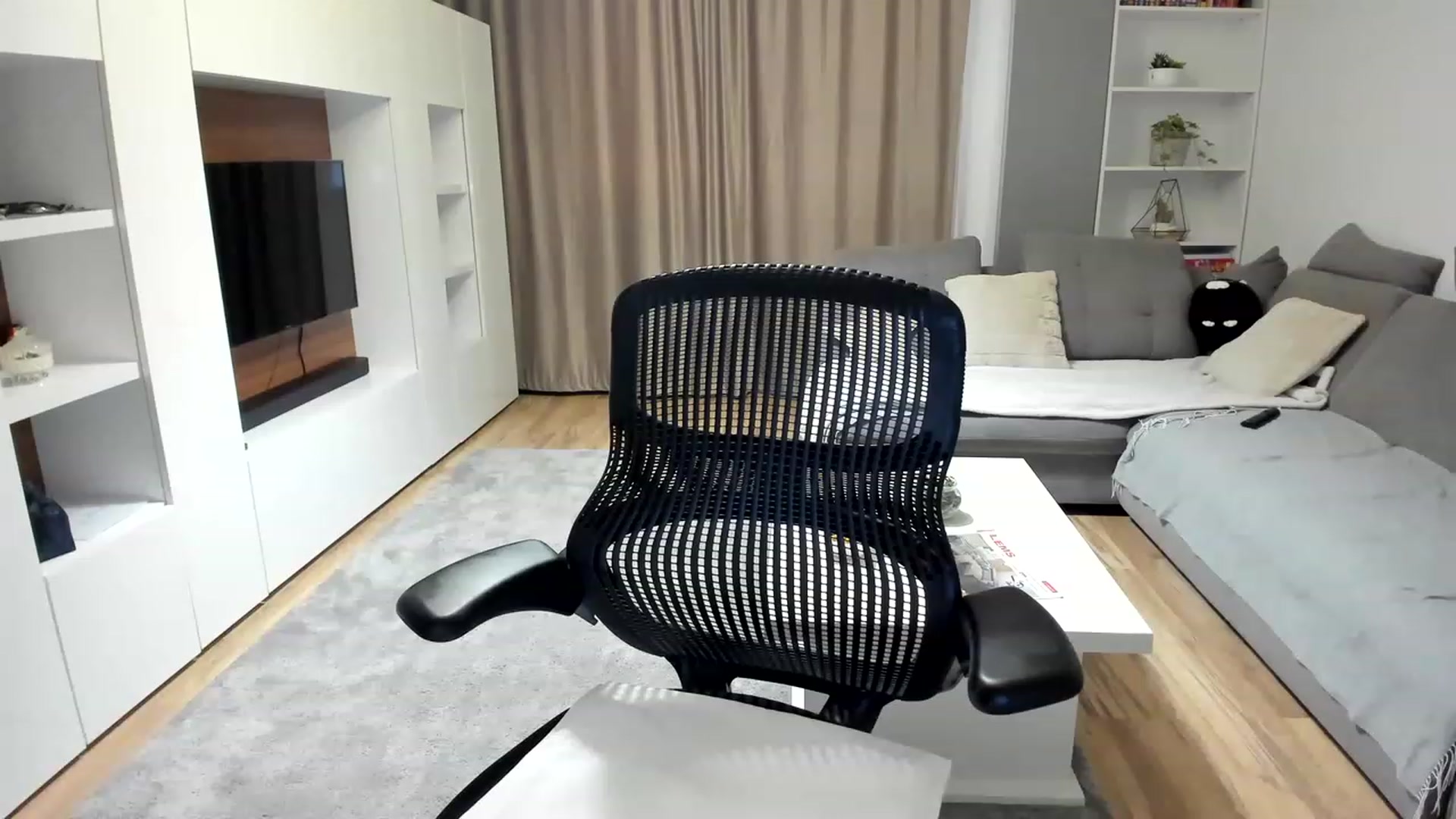 Gallery image thumbnail from DebraPaige's myfreecams stream on, 03/23/2023, 13:11 image 15 of 20