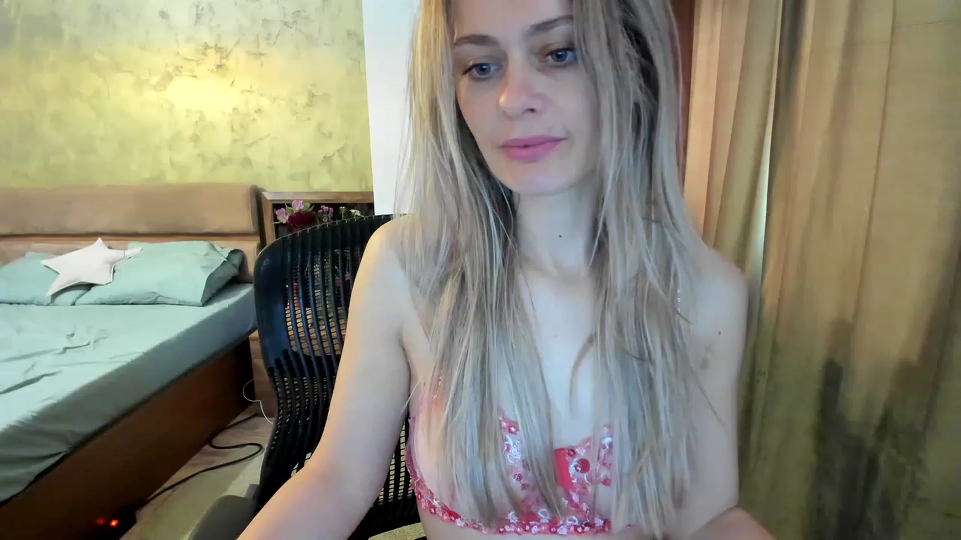 Gallery image thumbnail from DebraPaige's myfreecams stream on, 03/24/2023, 09:25 image 20 of 20