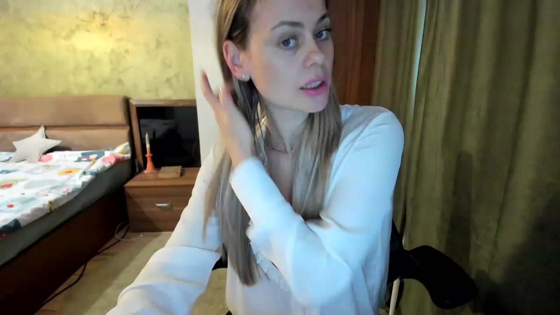 Gallery image thumbnail from DebraPaige's myfreecams stream on, 03/27/2023, 12:27 image 18 of 20