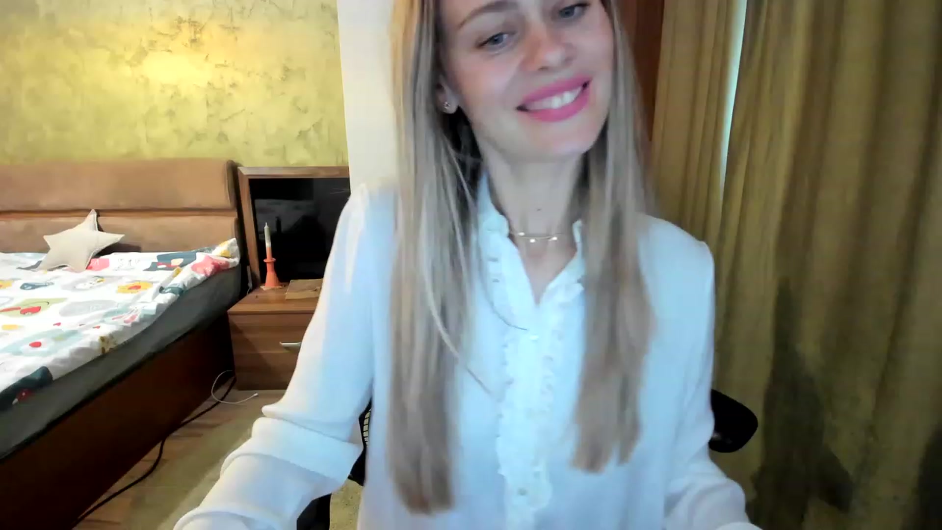 Gallery image thumbnail from DebraPaige's myfreecams stream on, 03/27/2023, 12:27 image 5 of 20
