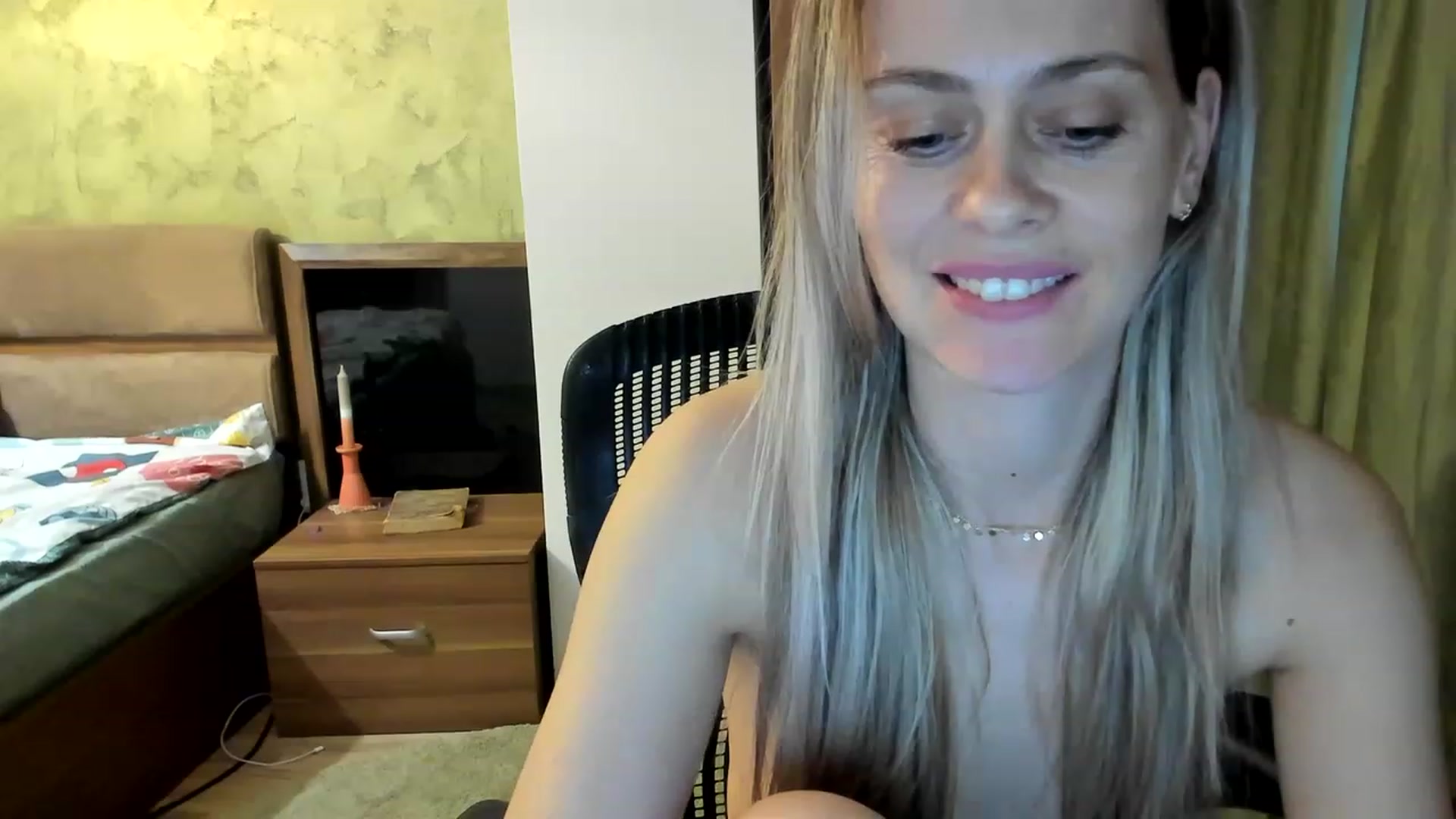 Gallery image thumbnail from DebraPaige's myfreecams stream on, 03/27/2023, 14:33 image 18 of 20