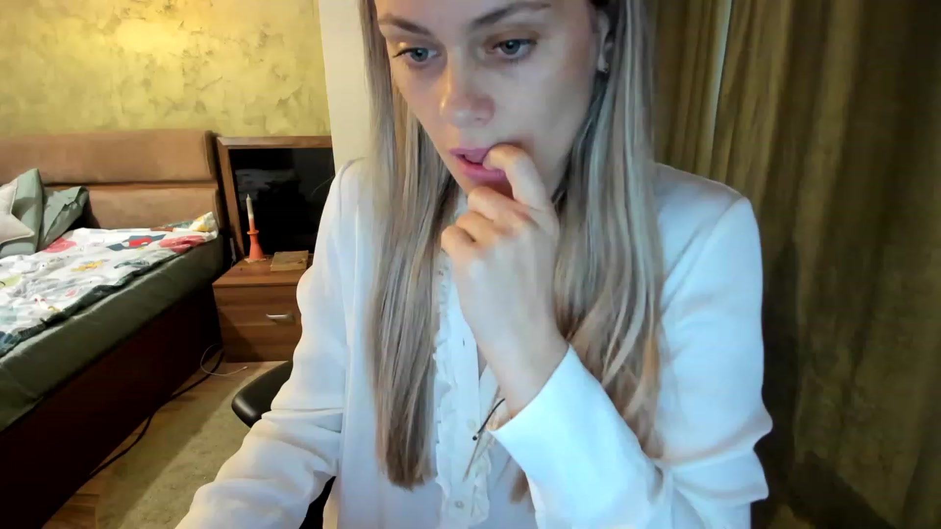 Gallery image thumbnail from DebraPaige's myfreecams stream on, 03/27/2023, 14:33 image 3 of 20