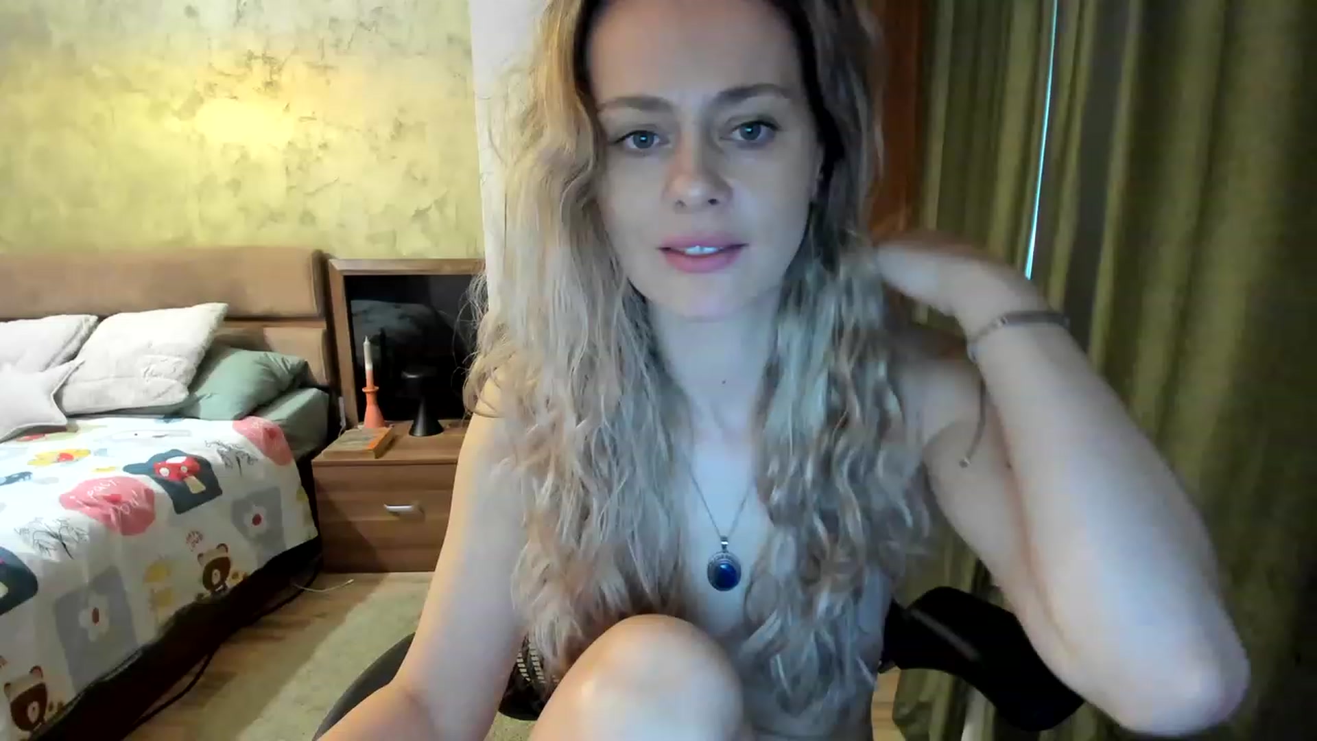 Gallery image thumbnail from DebraPaige's myfreecams stream on, 03/28/2023, 08:39 image 1 of 20
