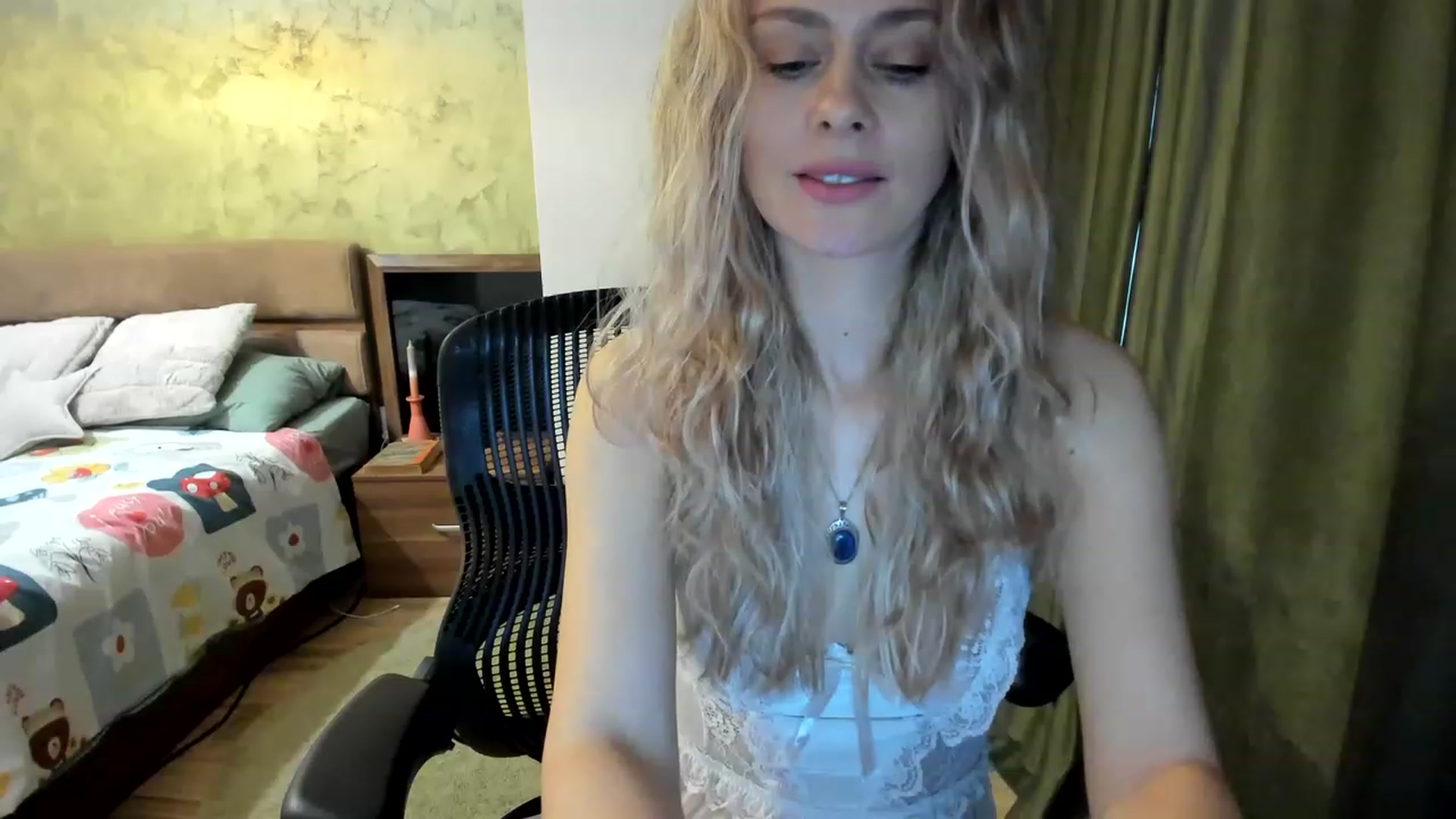 Gallery image thumbnail from DebraPaige's myfreecams stream on, 03/28/2023, 08:39 image 15 of 20