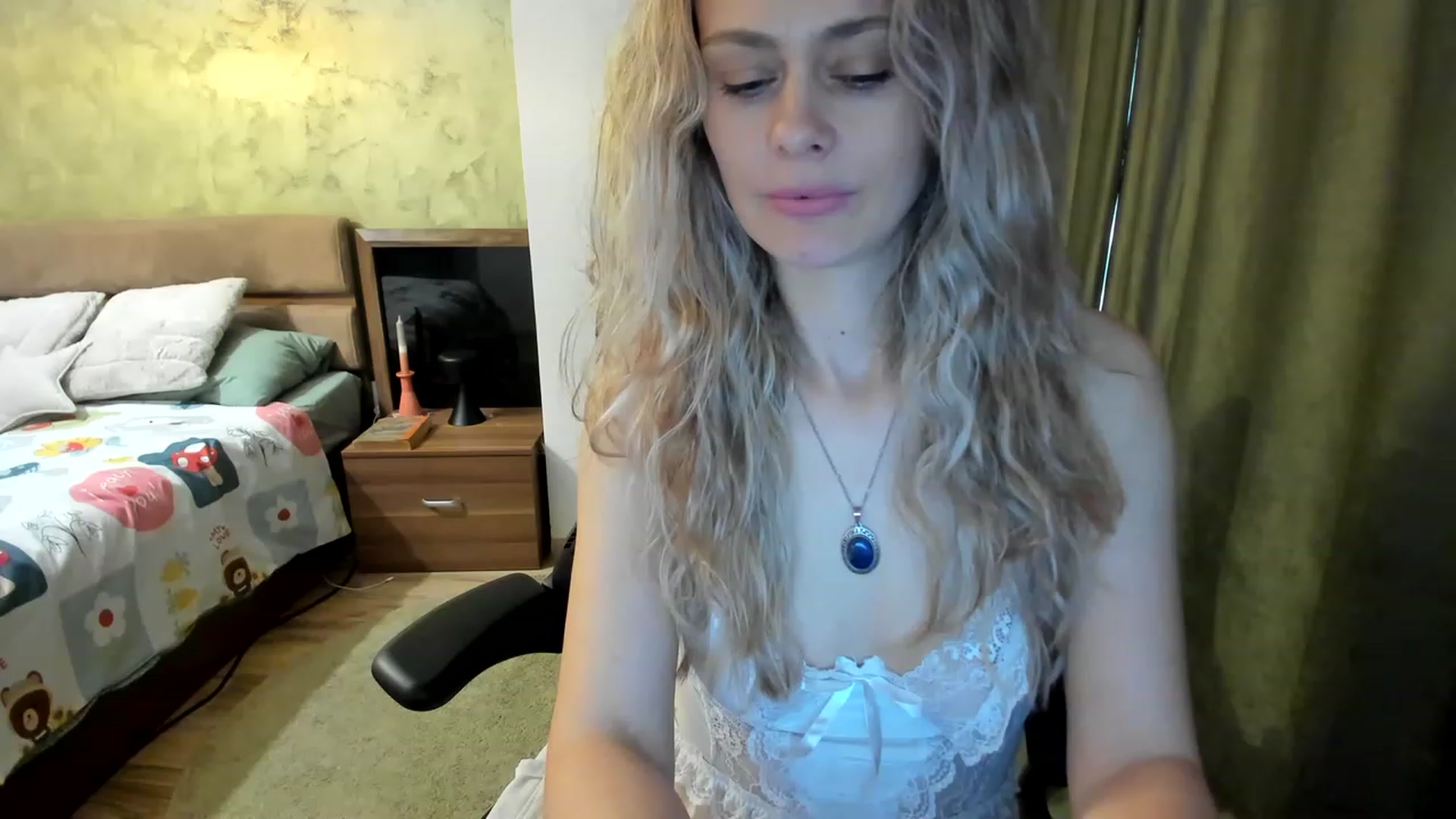 Gallery image thumbnail from DebraPaige's myfreecams stream on, 03/28/2023, 10:49 image 11 of 20