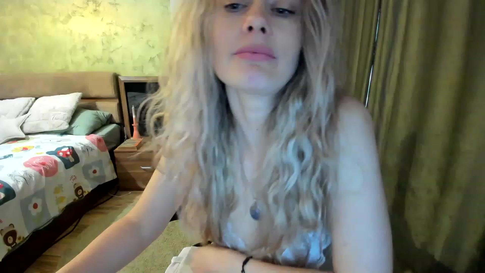 Gallery image thumbnail from DebraPaige's myfreecams stream on, 03/28/2023, 10:49 image 6 of 20
