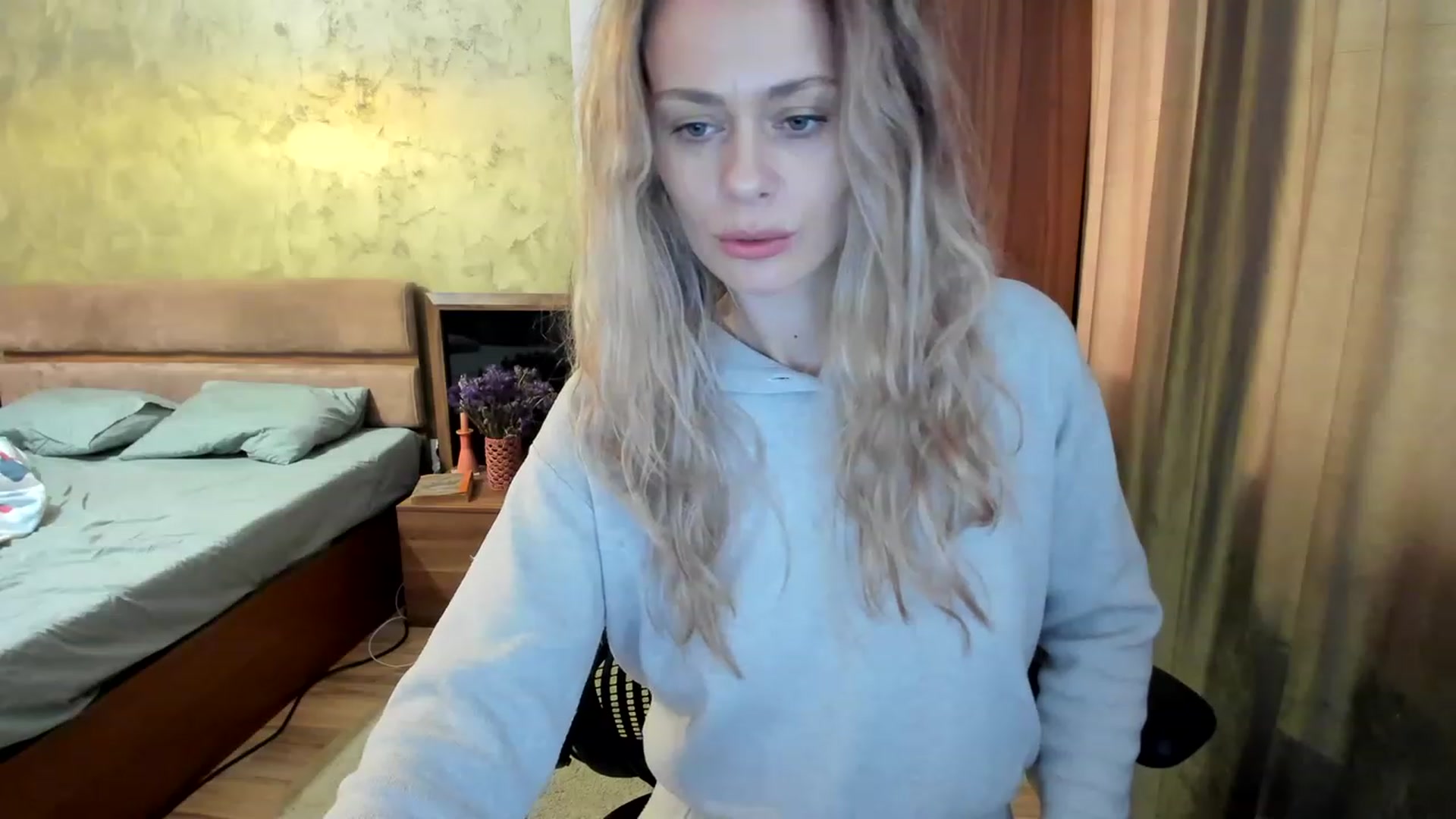 Gallery image thumbnail from DebraPaige's myfreecams stream on, 03/30/2023, 08:57 image 8 of 20