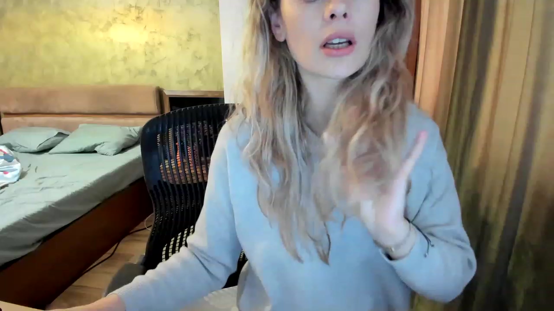 Gallery image thumbnail from DebraPaige's myfreecams stream on, 03/30/2023, 08:57 image 19 of 20