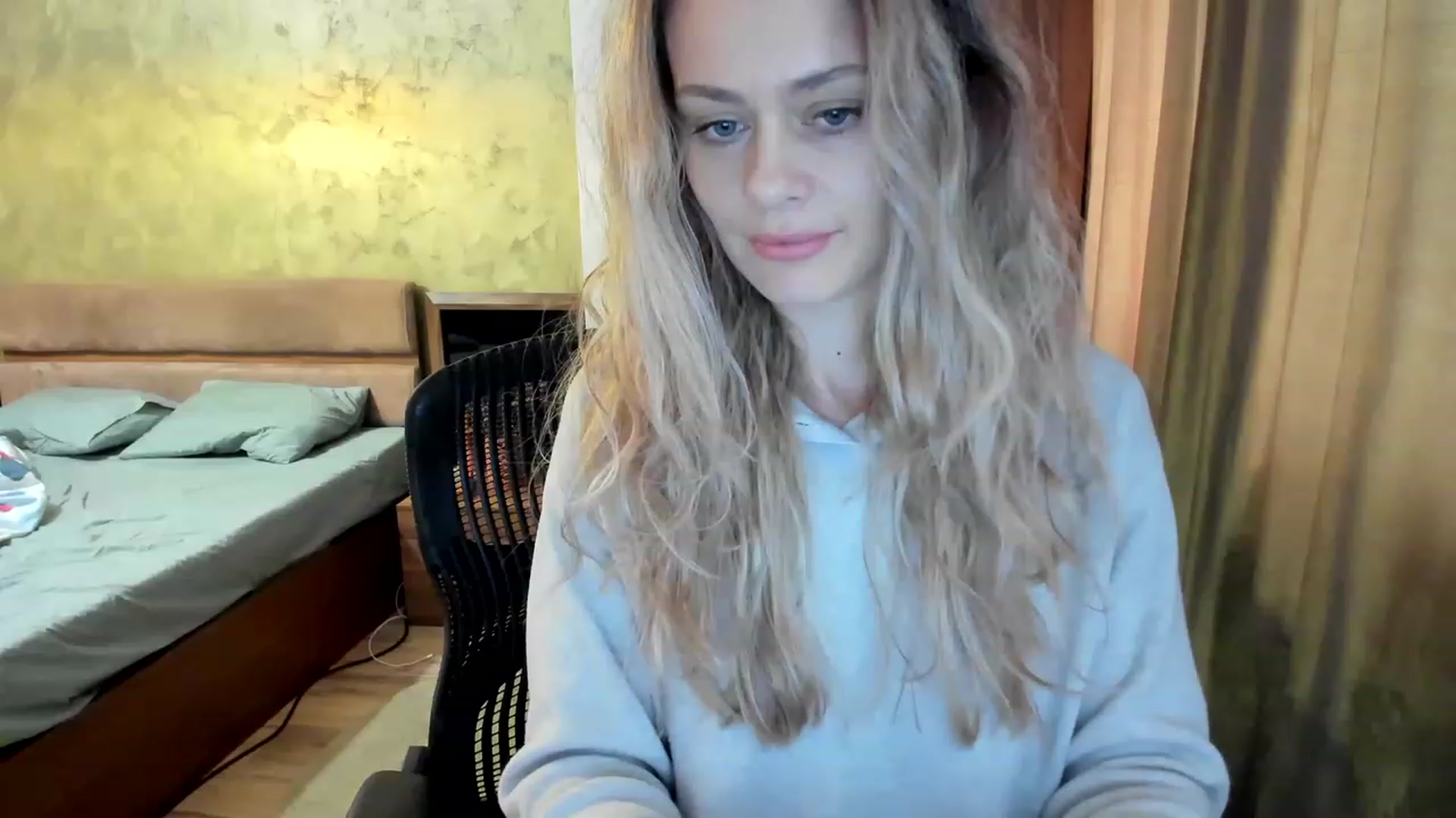 Gallery image thumbnail from DebraPaige's myfreecams stream on, 03/30/2023, 08:57 image 3 of 20