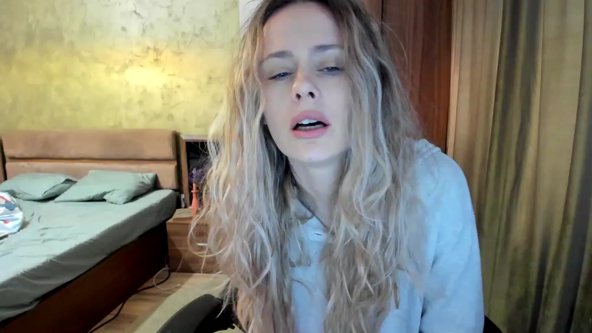 Gallery image thumbnail from DebraPaige's myfreecams stream on, 03/30/2023, 10:46 image 4 of 20