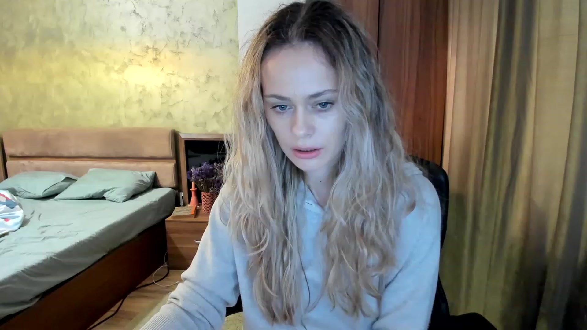 Gallery image thumbnail from DebraPaige's myfreecams stream on, 03/30/2023, 10:46 image 2 of 20