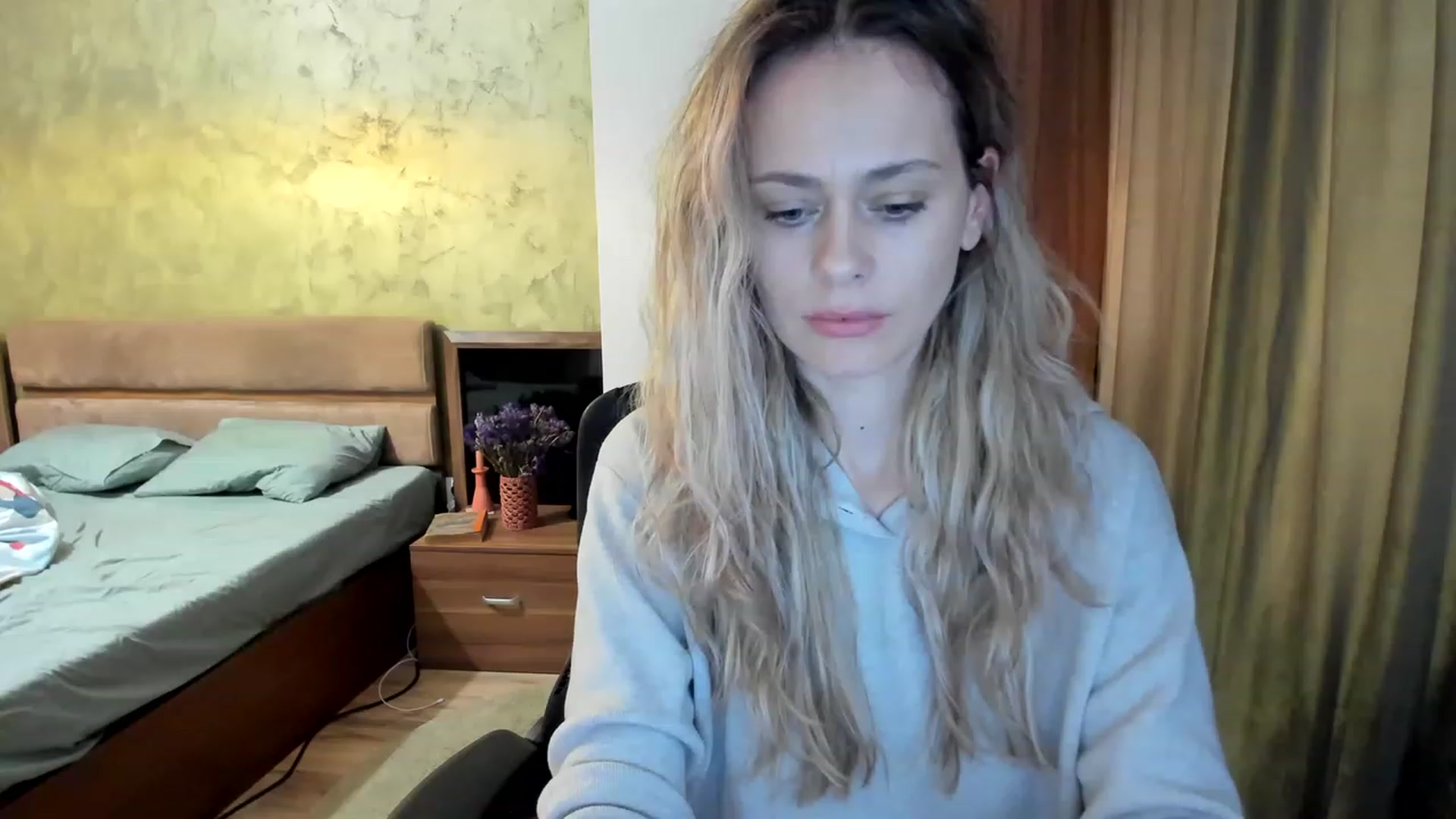 Gallery image thumbnail from DebraPaige's myfreecams stream on, 03/30/2023, 10:46 image 5 of 20