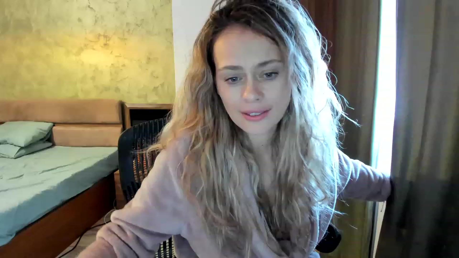 Gallery image thumbnail from DebraPaige's myfreecams stream on, 03/30/2023, 12:57 image 18 of 20