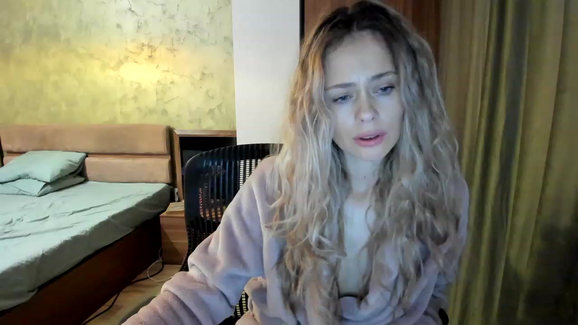 Gallery image thumbnail from DebraPaige's myfreecams stream on, 03/30/2023, 12:57 image 16 of 20
