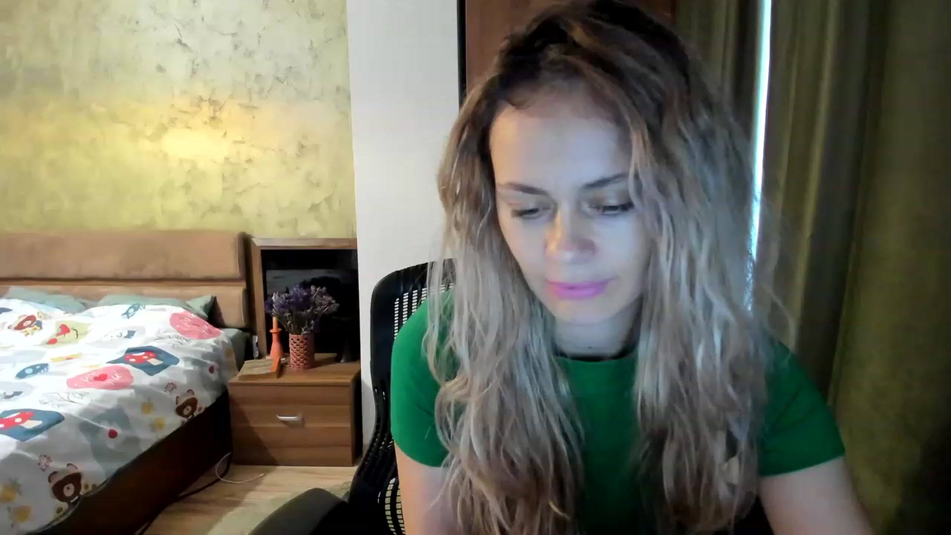 Gallery image thumbnail from DebraPaige's myfreecams stream on, 03/31/2023, 07:40 image 2 of 20