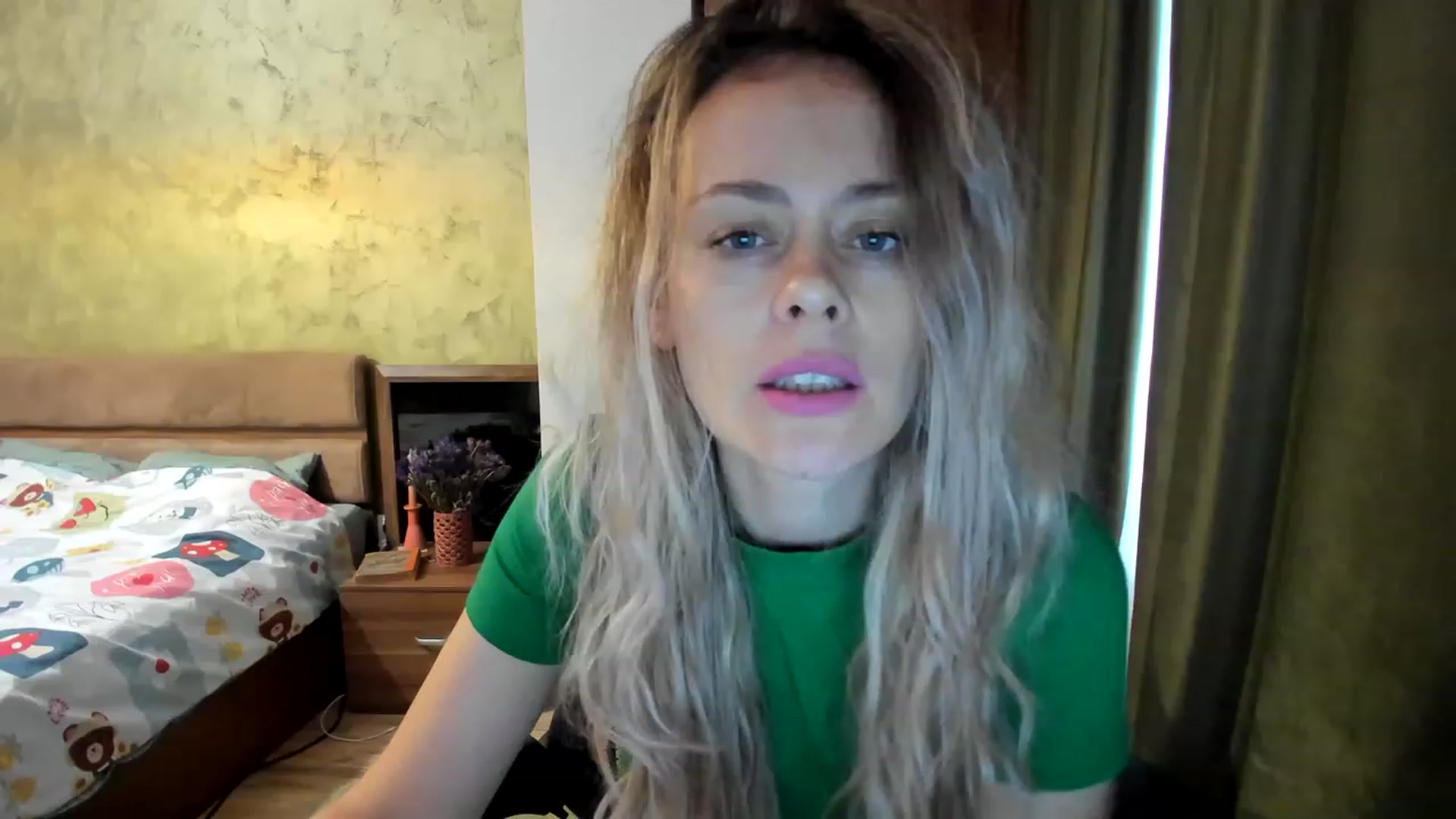 Gallery image thumbnail from DebraPaige's myfreecams stream on, 03/31/2023, 07:40 image 19 of 20