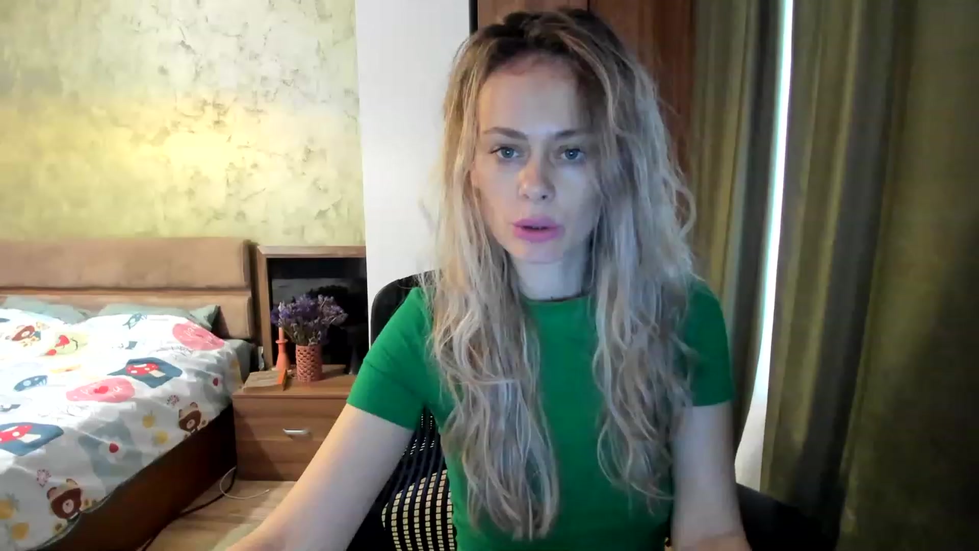 Gallery image thumbnail from DebraPaige's myfreecams stream on, 03/31/2023, 07:40 image 20 of 20