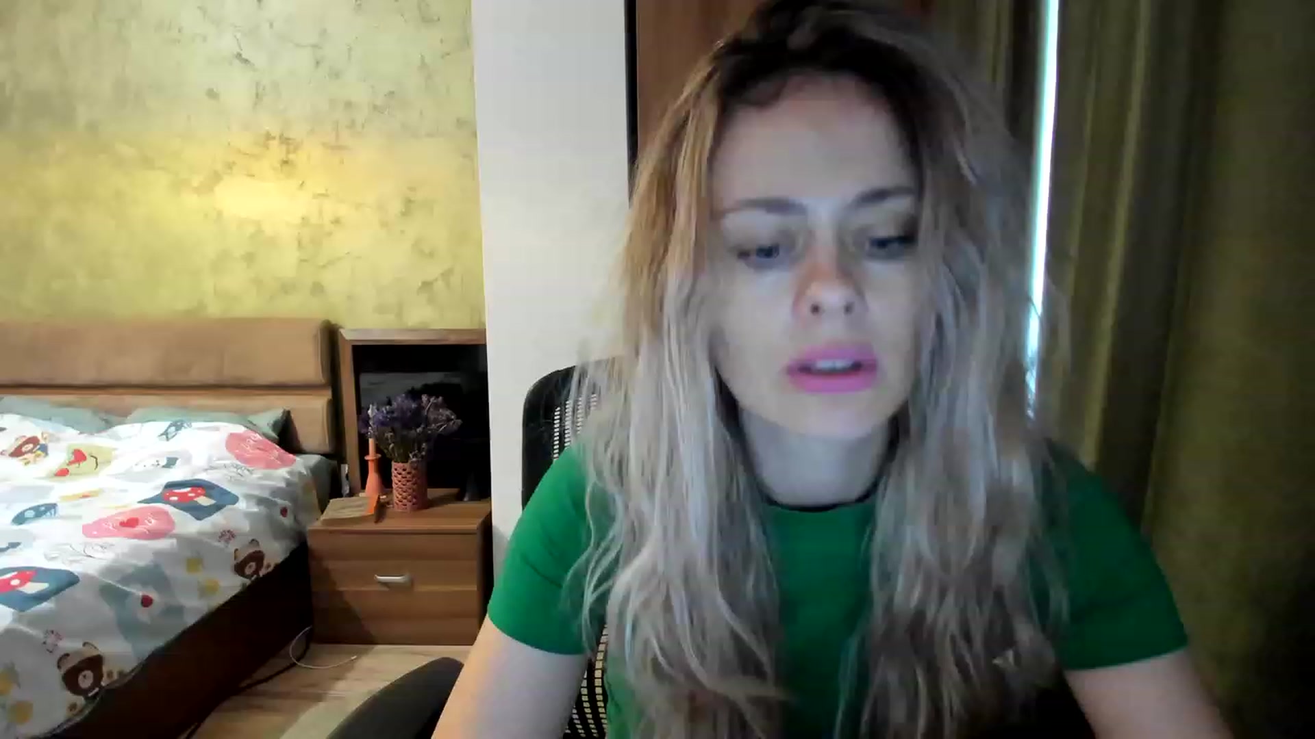 Gallery image thumbnail from DebraPaige's myfreecams stream on, 03/31/2023, 07:40 image 16 of 20