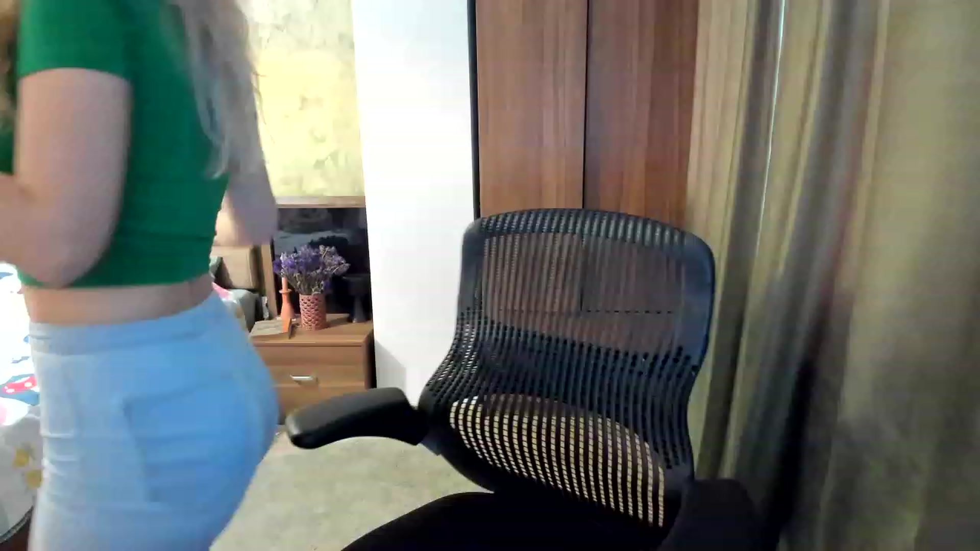 Gallery image thumbnail from DebraPaige's myfreecams stream on, 03/31/2023, 09:36 image 8 of 20