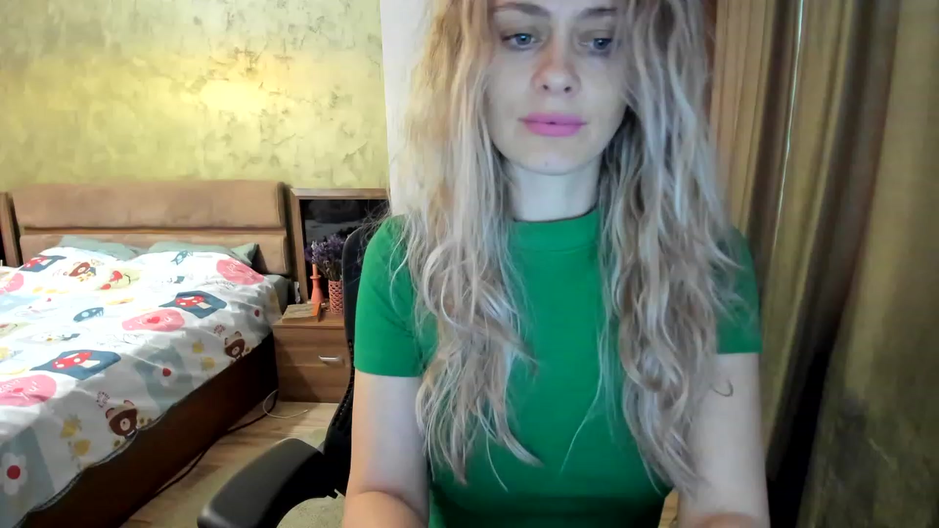 Gallery image thumbnail from DebraPaige's myfreecams stream on, 03/31/2023, 09:36 image 16 of 20