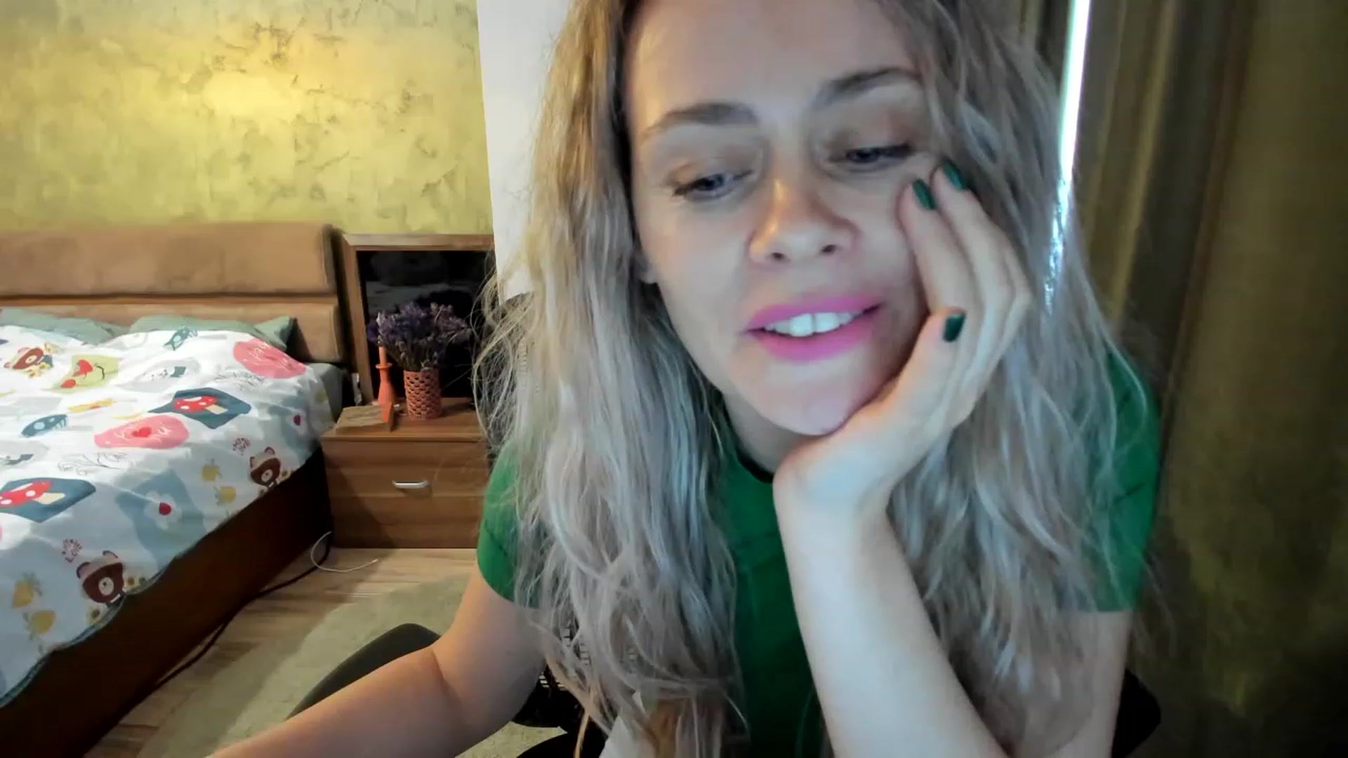 Gallery image thumbnail from DebraPaige's myfreecams stream on, 03/31/2023, 09:36 image 5 of 20