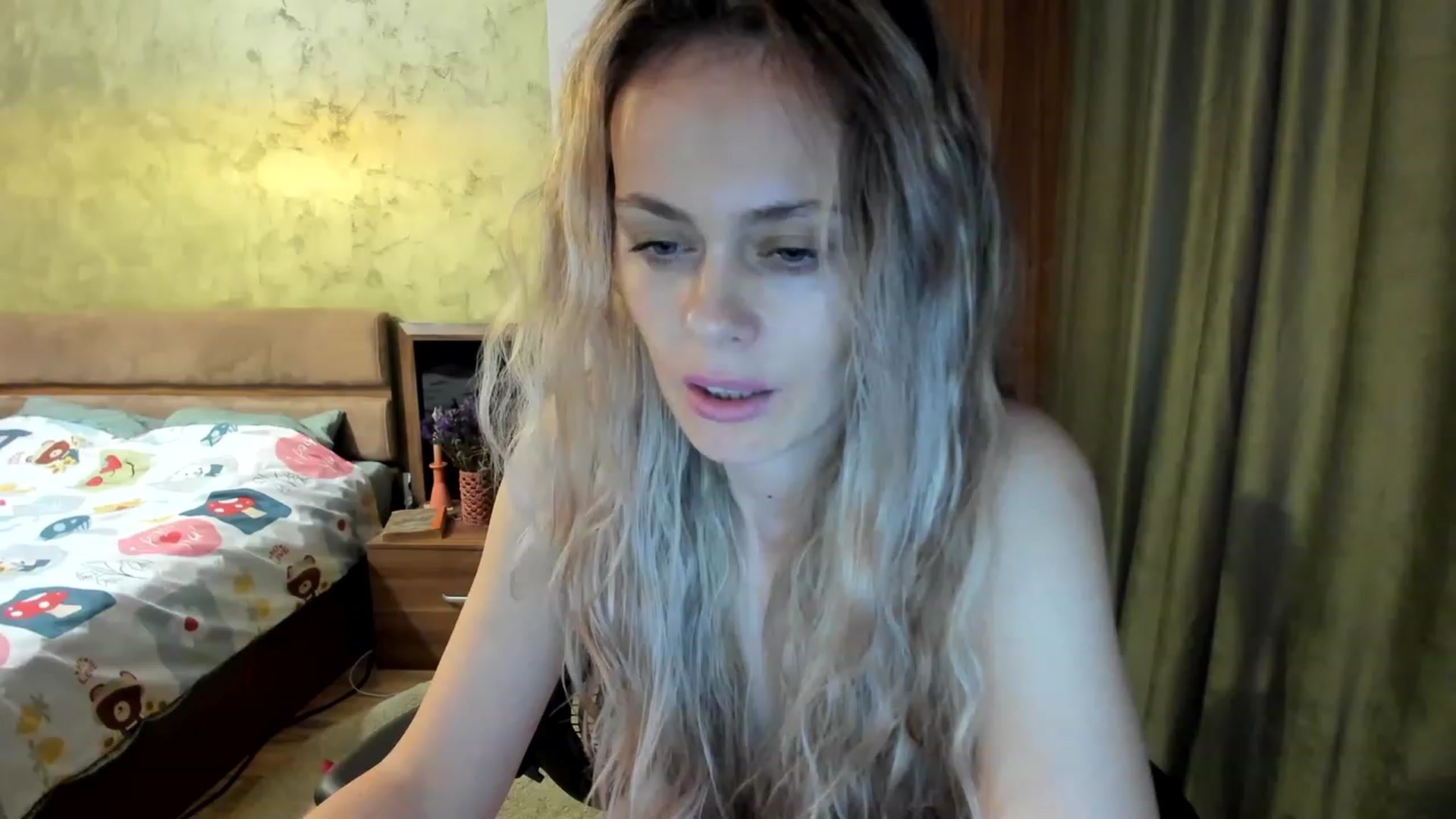 Gallery image thumbnail from DebraPaige's myfreecams stream on, 03/31/2023, 13:35 image 20 of 20