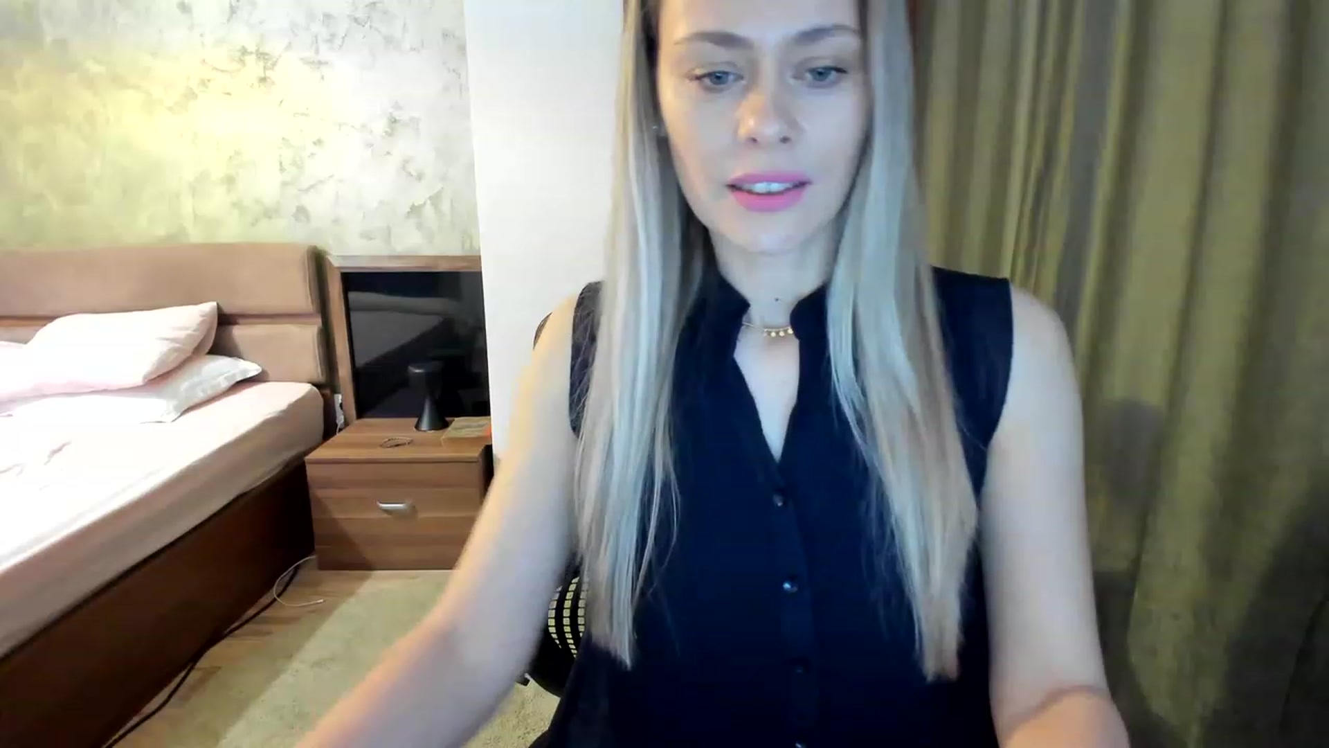Gallery image thumbnail from DebraPaige's myfreecams stream on, 04/03/2023, 06:28 image 20 of 20