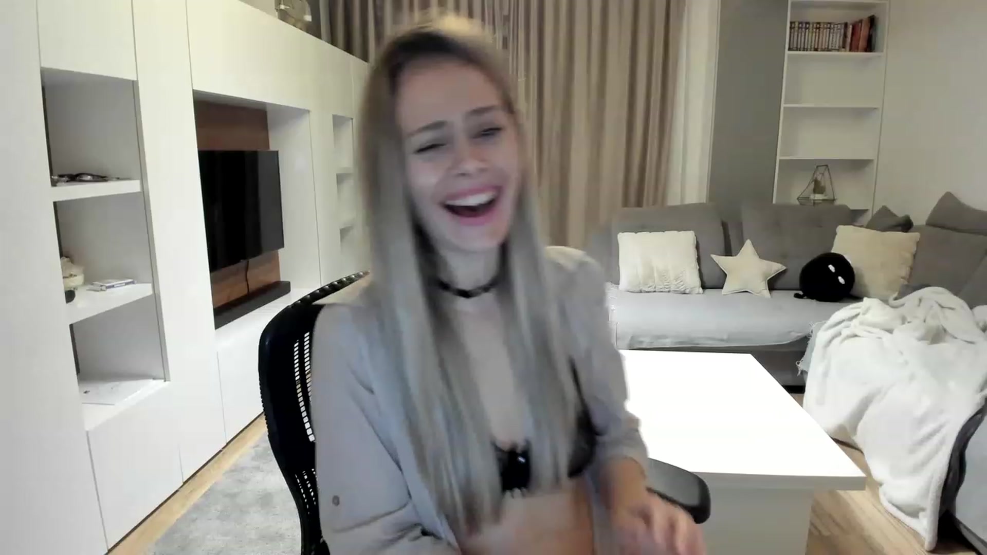 Gallery image thumbnail from DebraPaige's myfreecams stream on, 04/04/2023, 08:12 image 17 of 20