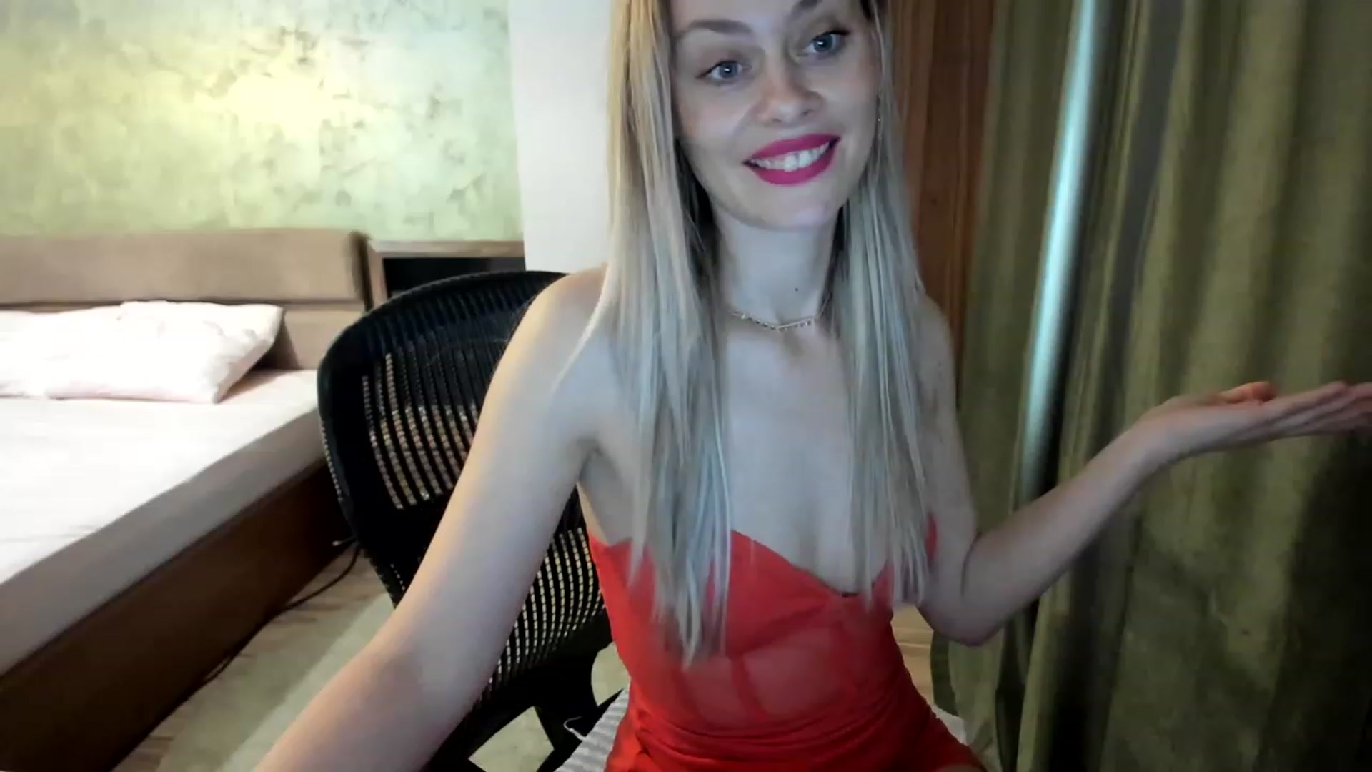 Gallery image thumbnail from DebraPaige's myfreecams stream on, 04/05/2023, 10:44 image 9 of 20