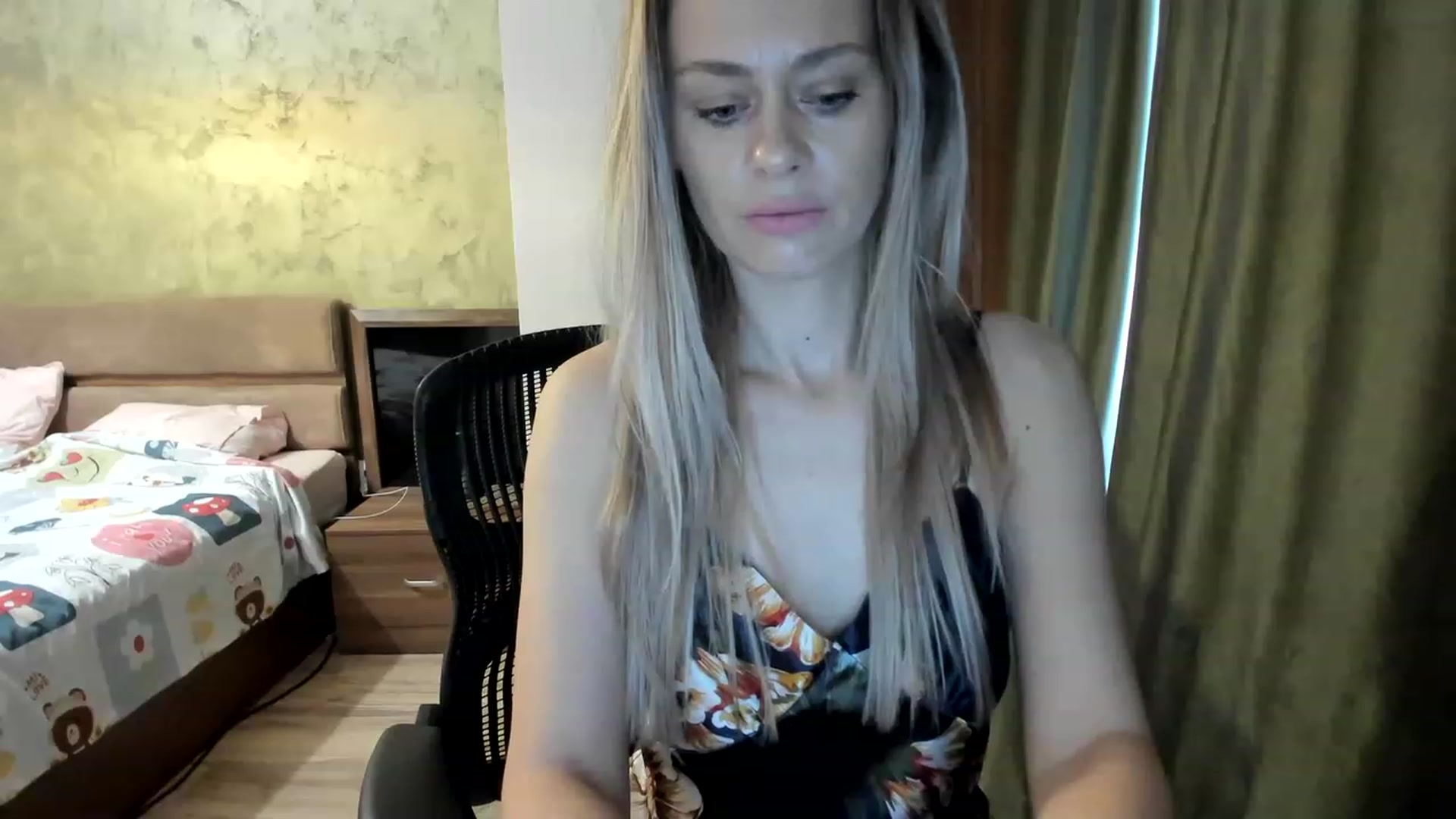 Gallery image thumbnail from DebraPaige's myfreecams stream on, 04/06/2023, 05:53 image 7 of 20