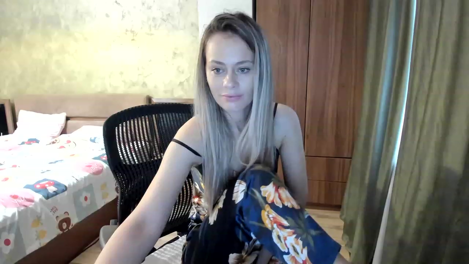 Gallery image thumbnail from DebraPaige's myfreecams stream on, 04/06/2023, 05:53 image 18 of 20