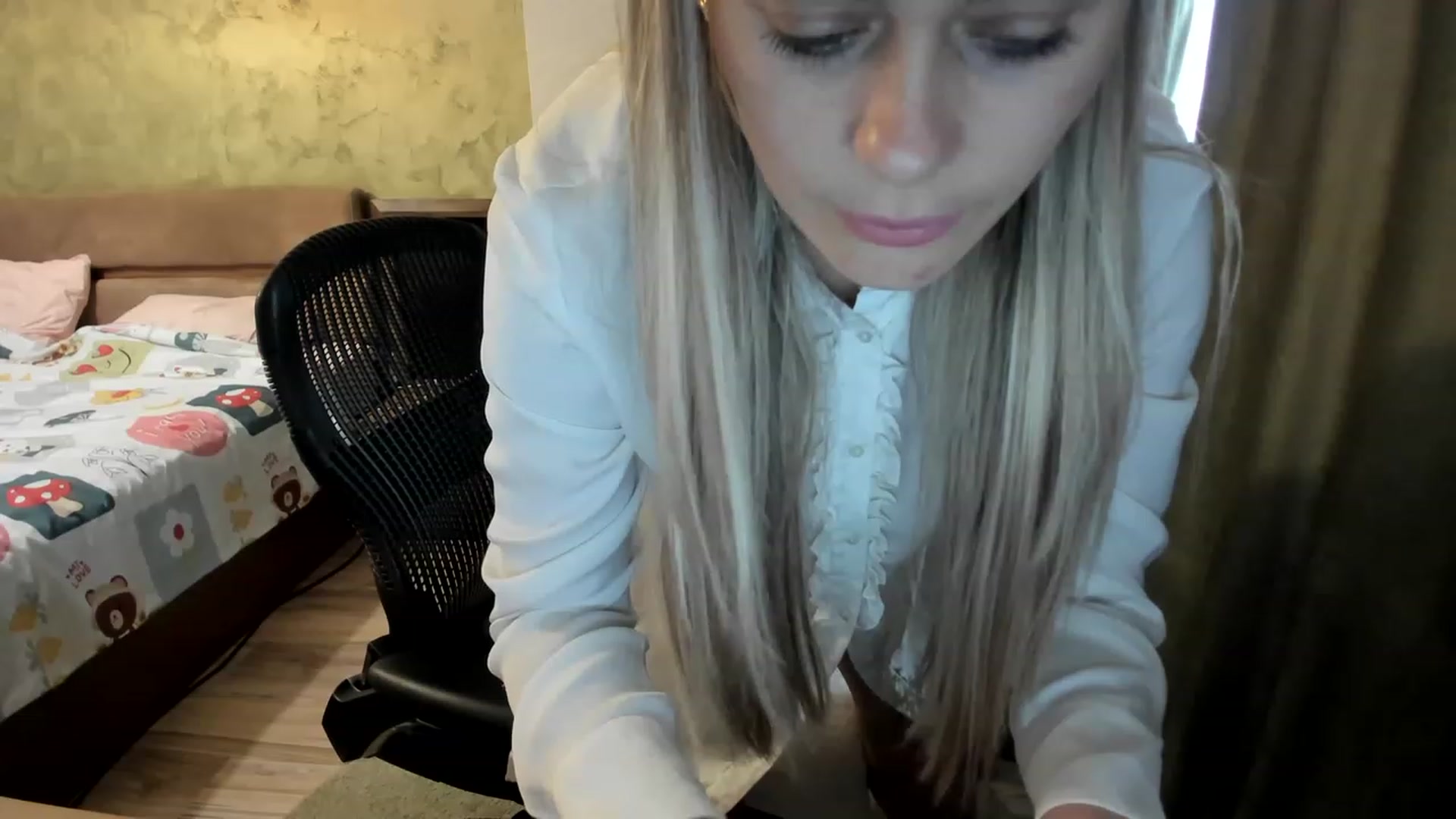 Gallery image thumbnail from DebraPaige's myfreecams stream on, 04/06/2023, 12:42 image 14 of 20